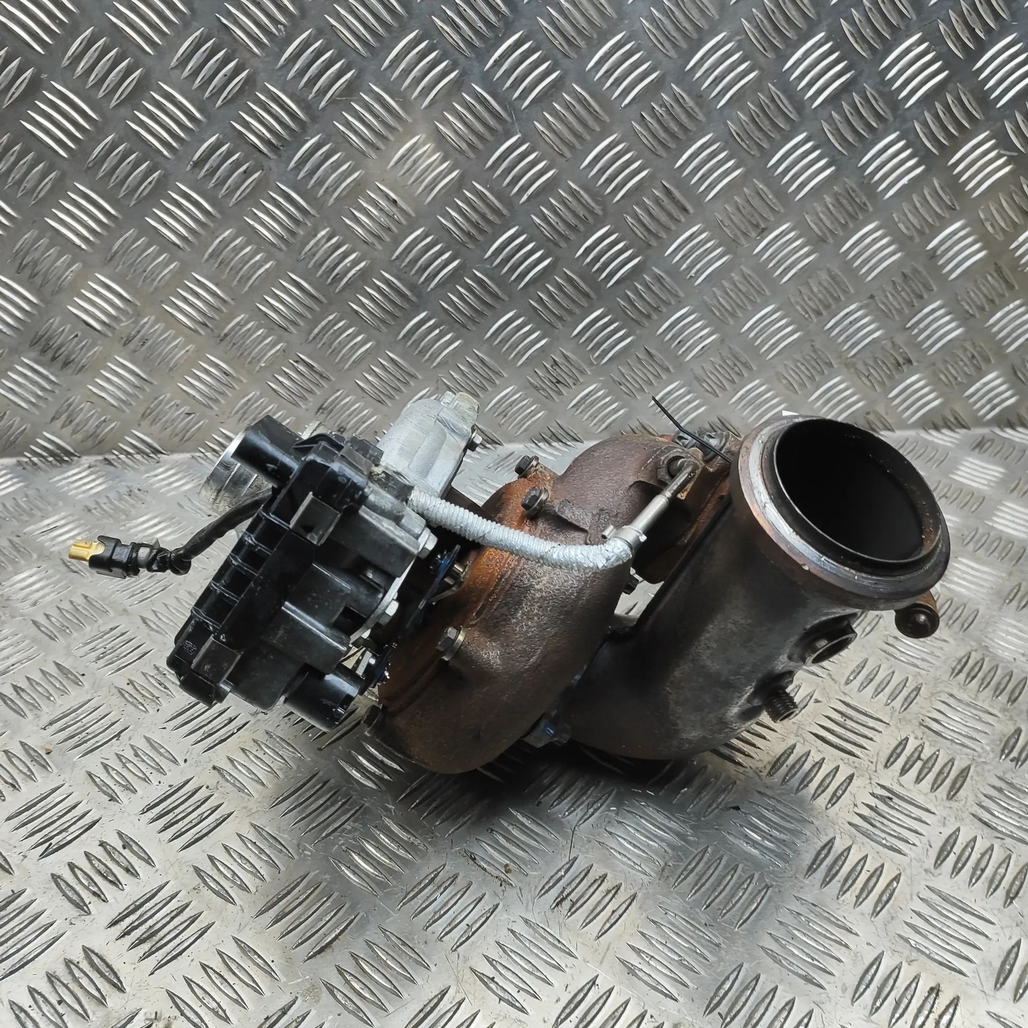 Mercedes-Benz Sprinter (W907 / W910)  Turbocharger A6420908580 Turbocharger MERCEDES-BENZ SPRINTER...