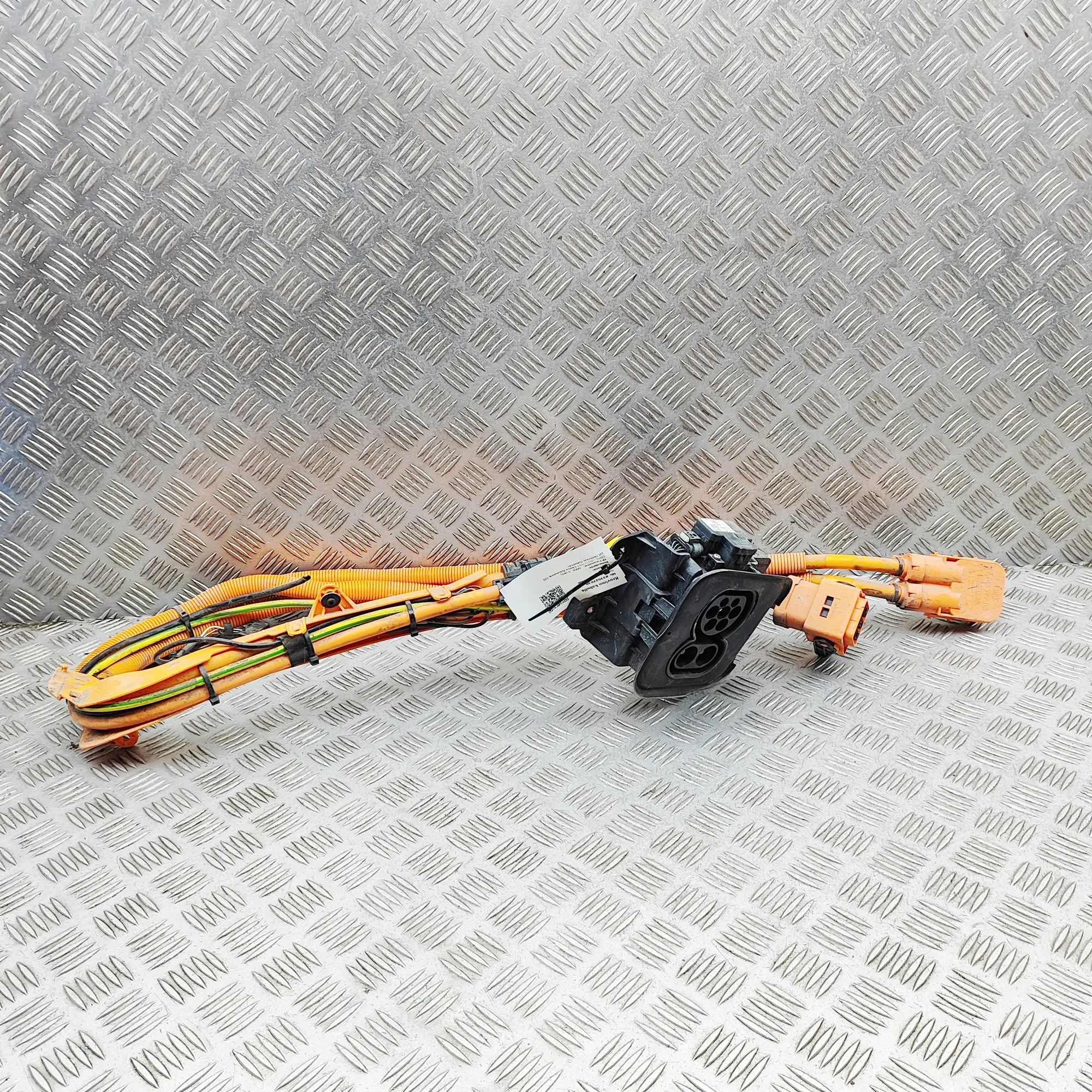 BMW i3 (I01) Battery Charging Cable