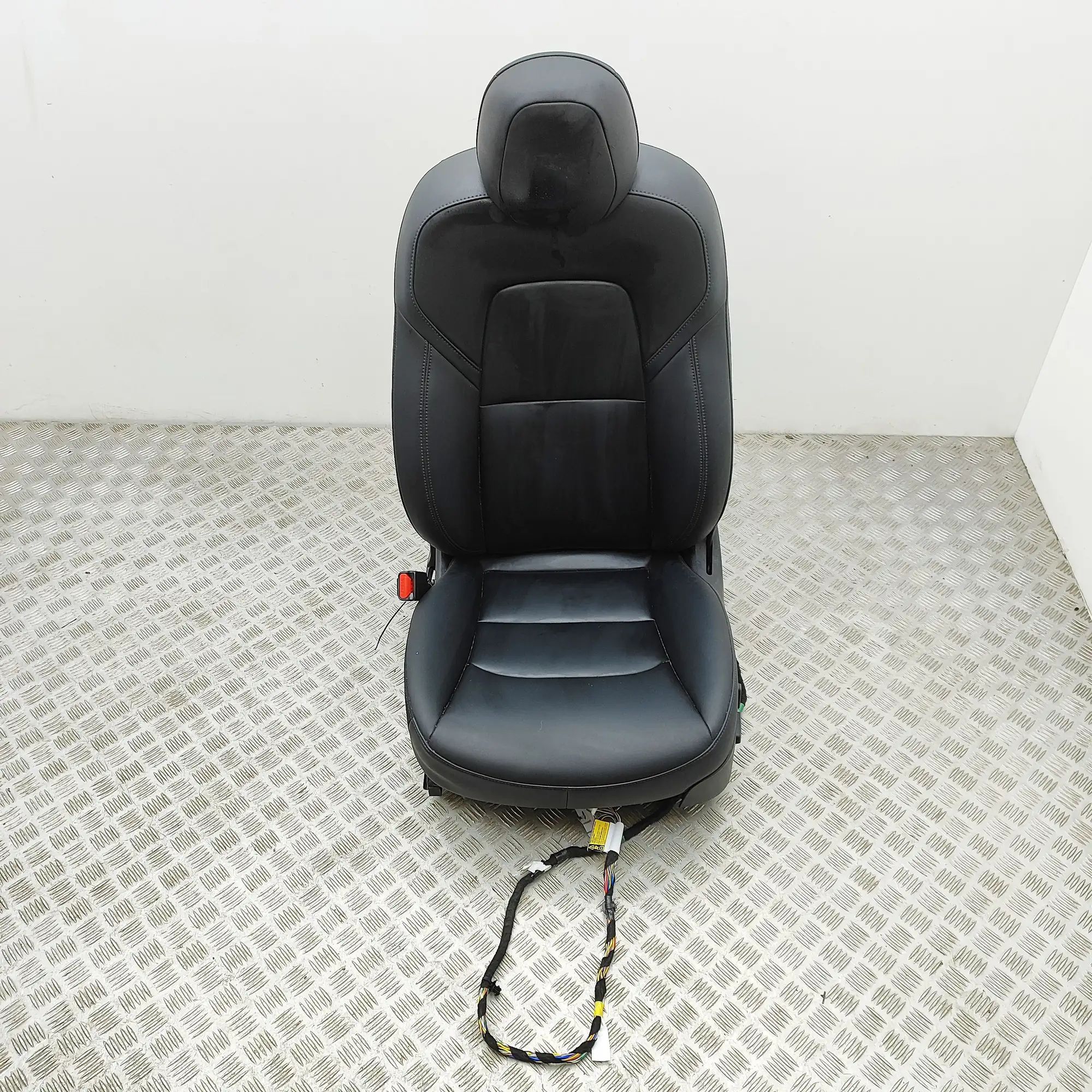 Tesla Model 3 Front Left Seat 1489060-02-C Front Left Seat TESLA MODEL 3 (201...