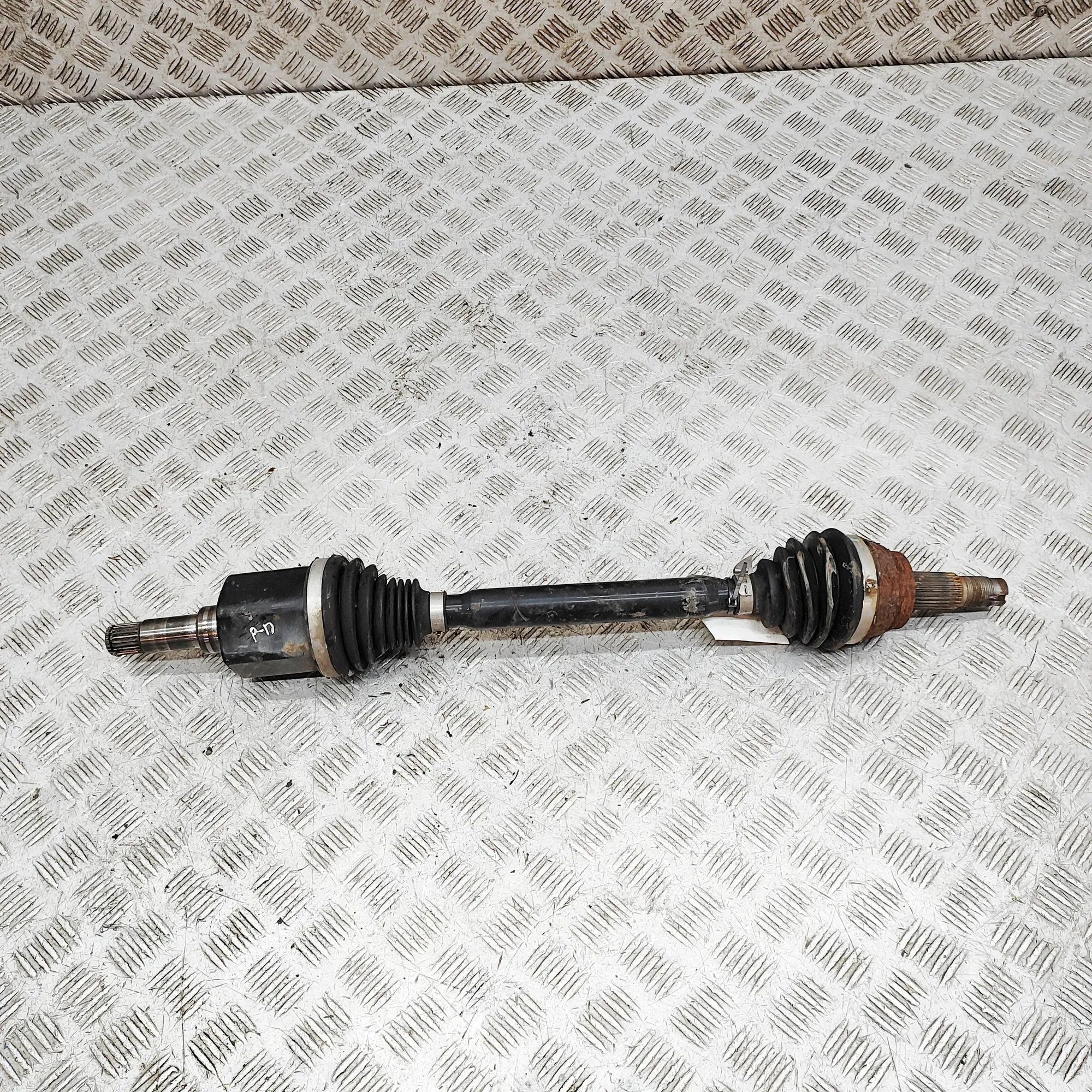 Alfa-Romeo Stelvio Front Right Driveshaft 50566876 Front Right Driveshaft ALFA ROMEO STEL...