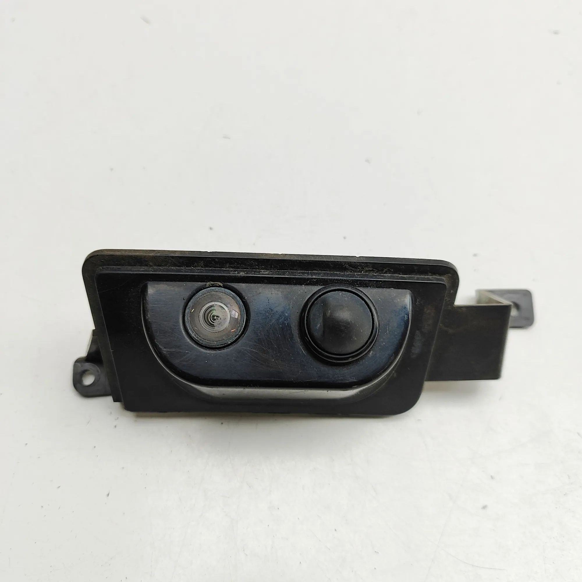 Land Rover Discovery Rear View Camera HY32-19G590-AG Rear View Camera LAND ROVER DISC...