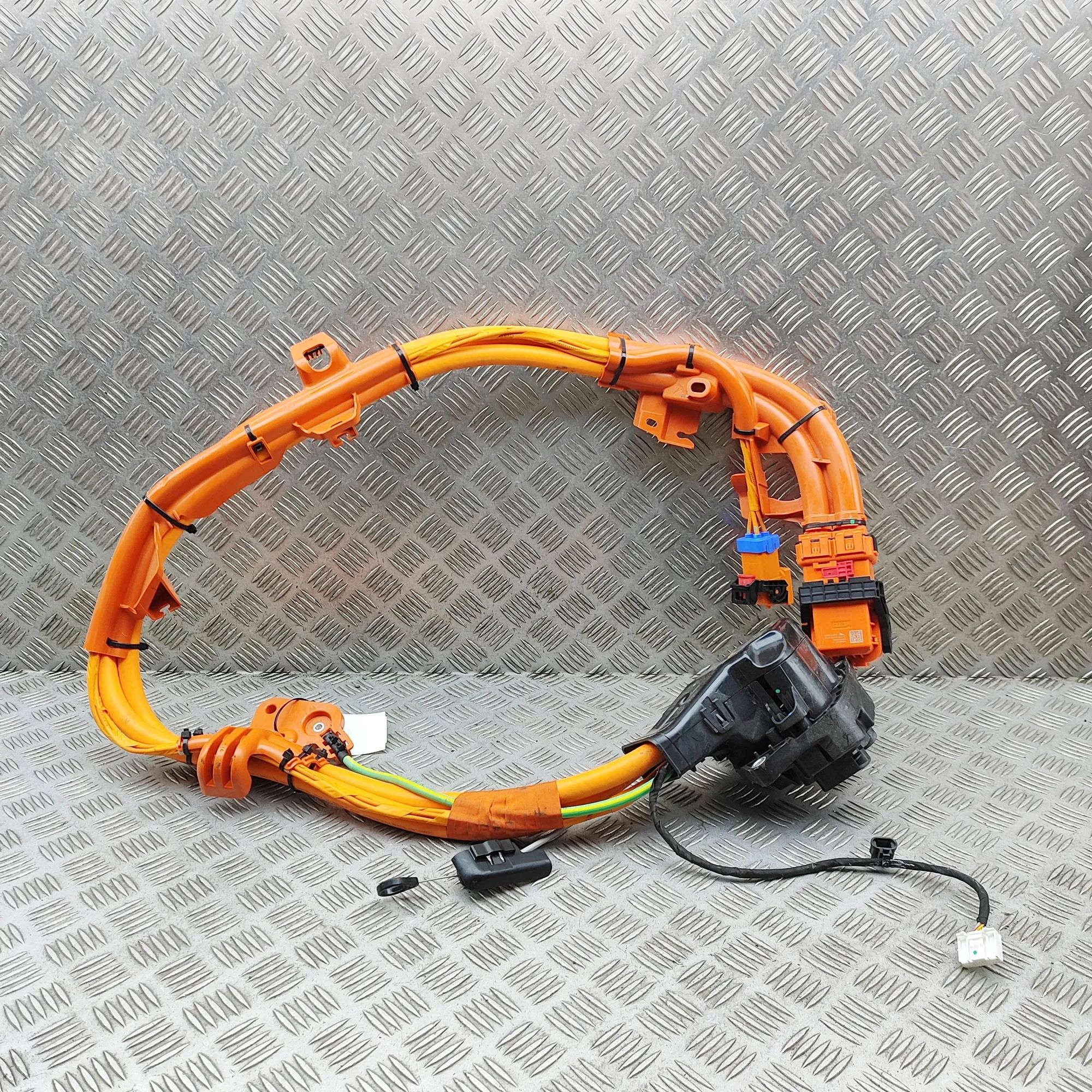 Tesla Model 3 Battery Charging Cable 1449495-20-D Battery Charging Cable TESLA MODEL...