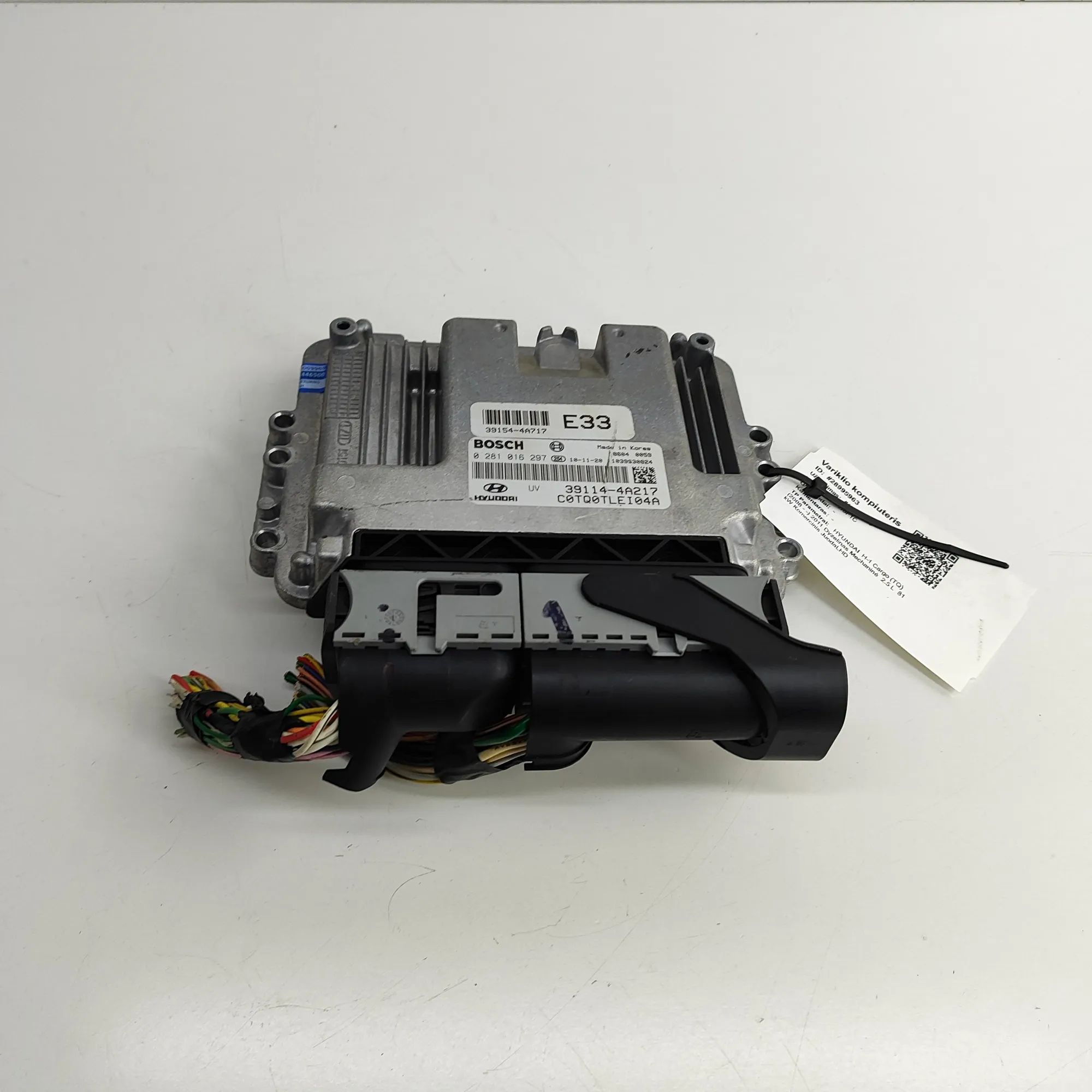 Hyundai H-1 Engine Control Unit 0281016297, 39114-4A217 Engine Control Unit HYU...