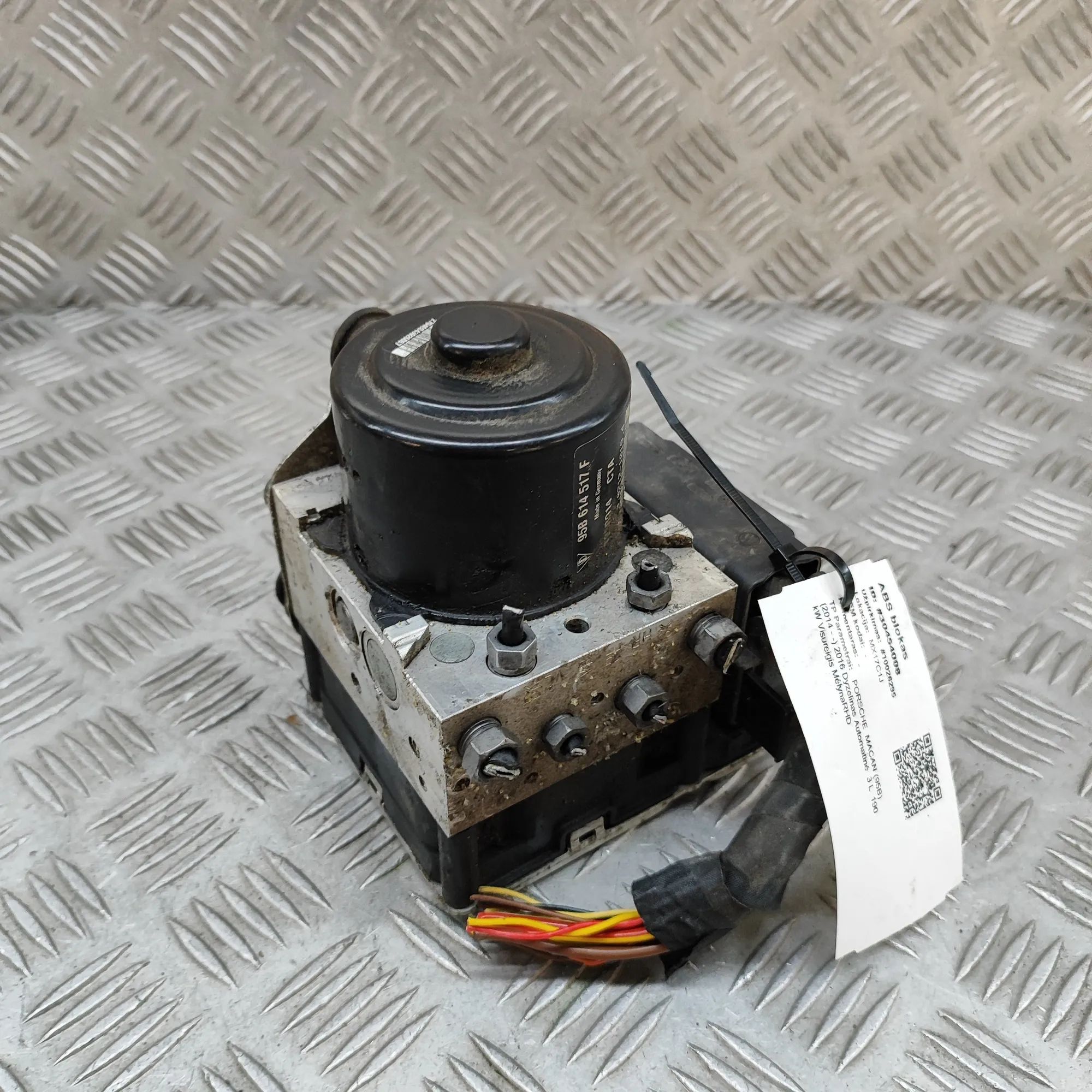 Porsche Macan ABS hydraulic pump 95B614517F ABS Pump PORSCHE MACAN (95B) (2014-....
