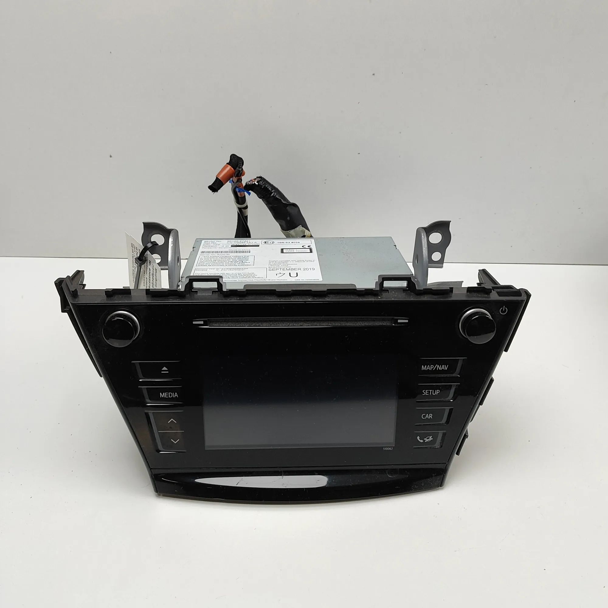 Toyota Prius+ Music Navi CD Radio Player Head Unit CV-VS04F1AJA, 86140-47221 Music Navi CD Radio P...