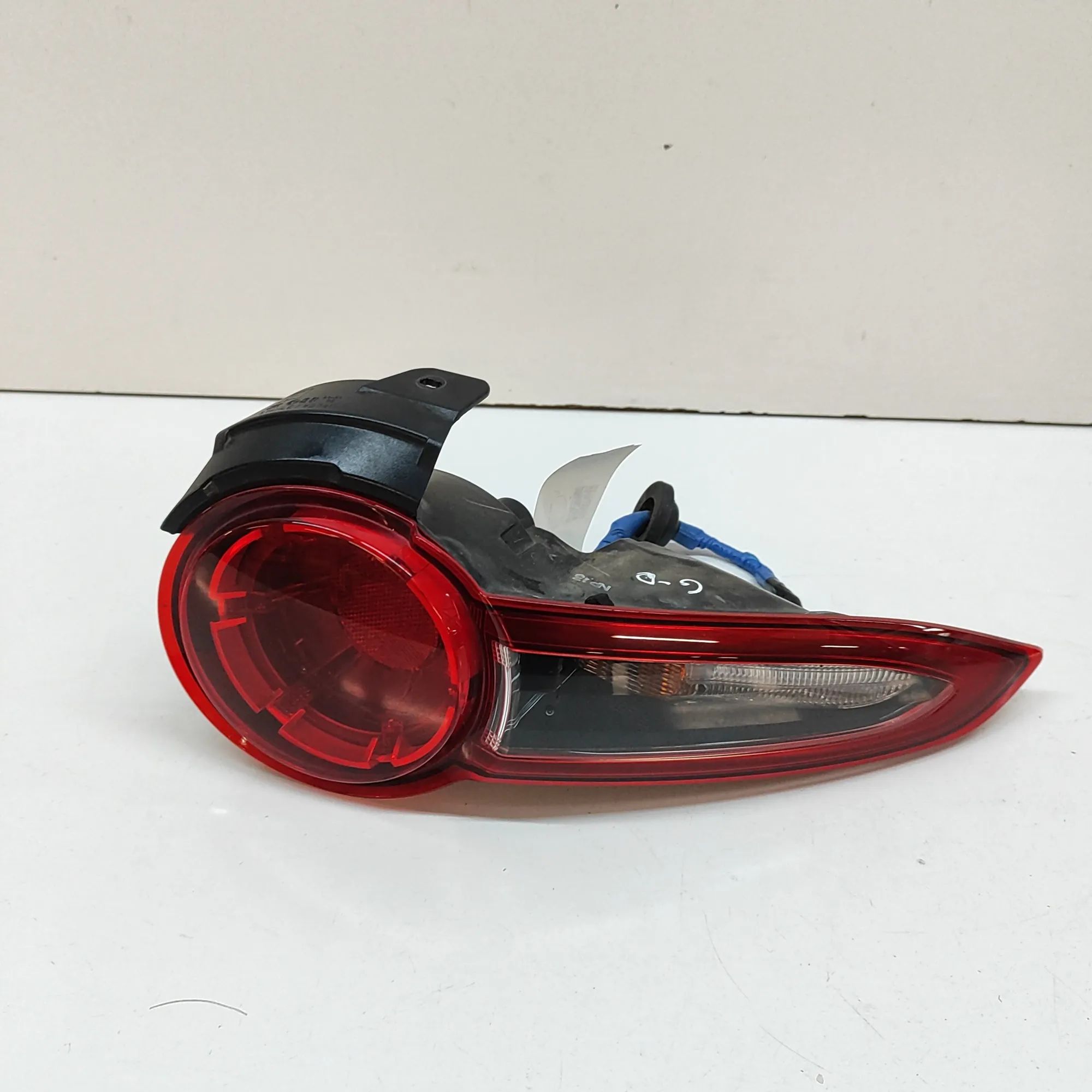 Mazda MX-5 Rear Right Tail Light N243-51-150 Rear Right Tail Light MAZDA MX-5 (I...