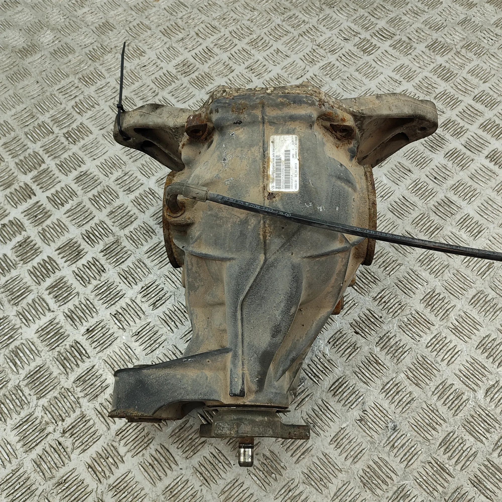 Mercedes-Benz A (W176) задний редуктор A1663502714 Rear Differential MERCEDES-BENZ GL-...