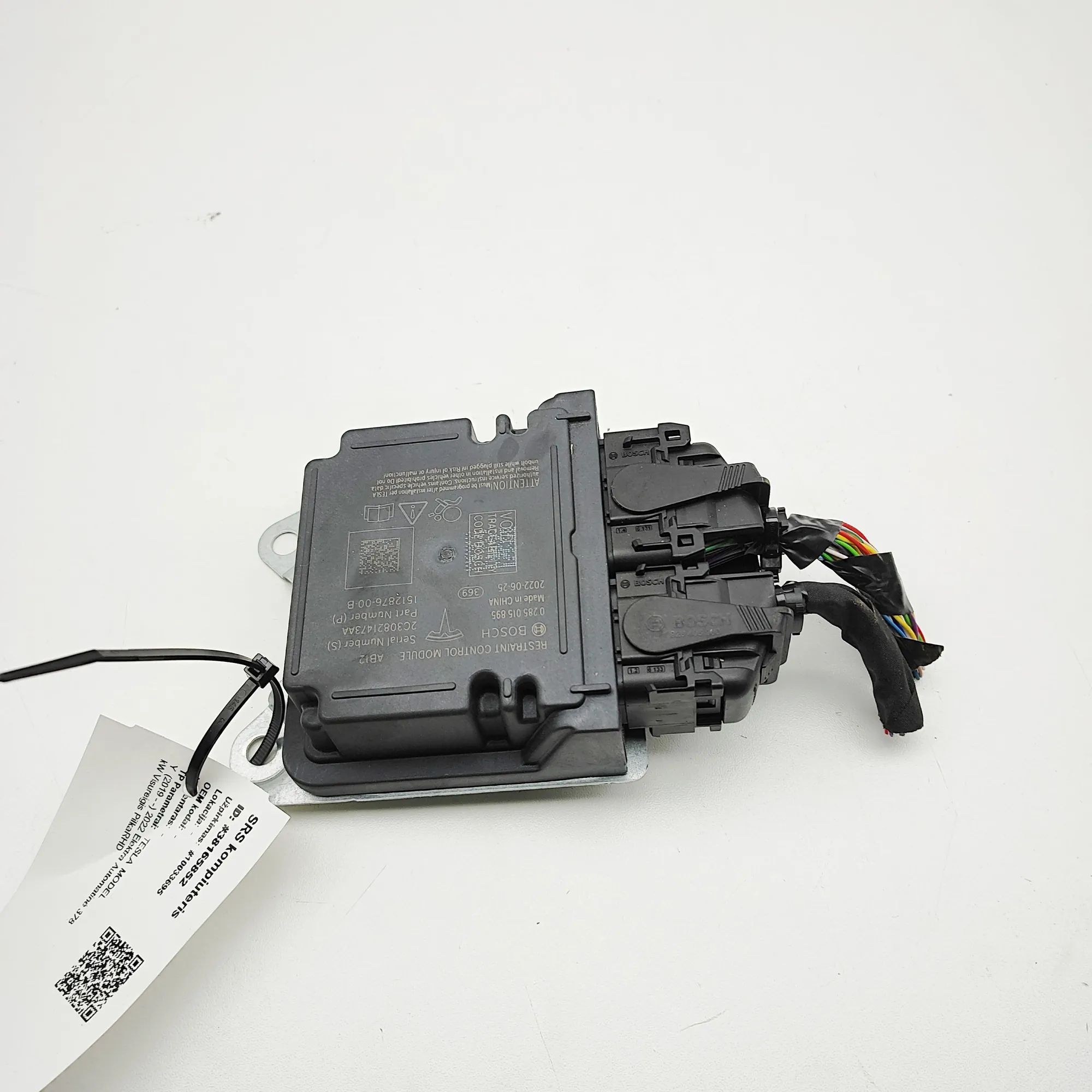 Tesla Model Y SRS Control Unit 0285015895, 2C30821473AA, 1512876-00-B SRS Cont...