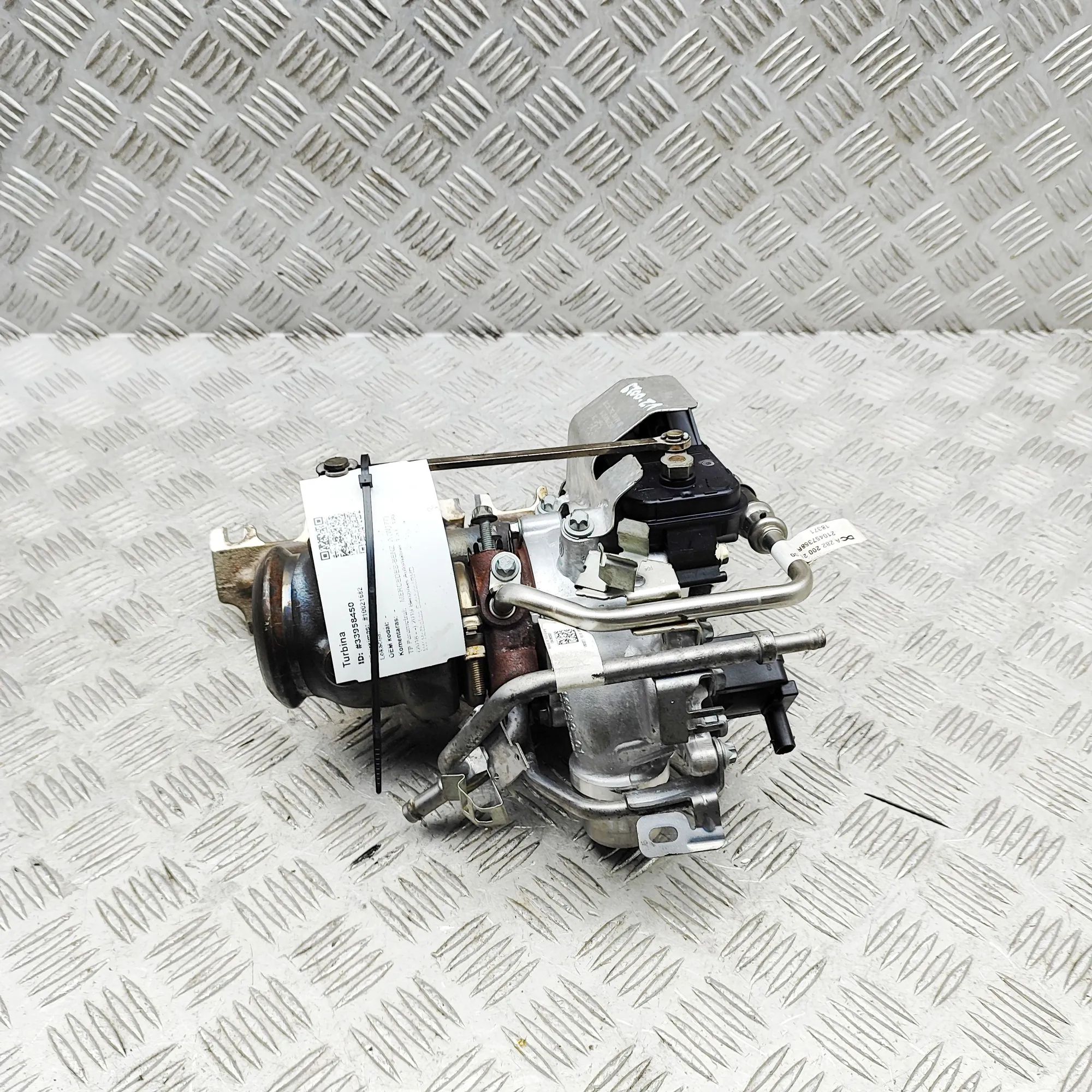 Mercedes-Benz A (W177) Turbocharger A0001531859, A2820900280, 144106434R Turbocharg...