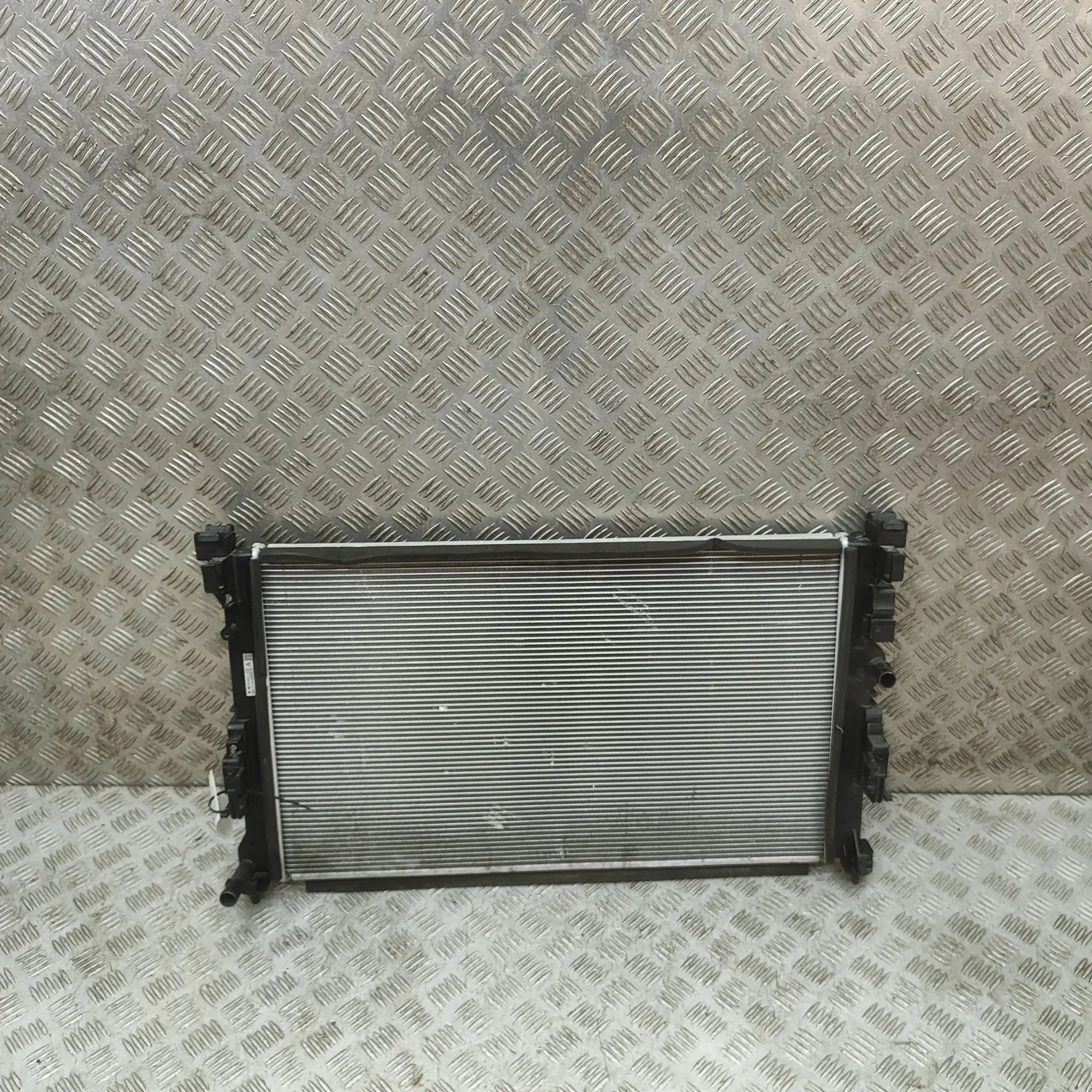 Nissan Ariya Cooling Radiator 214105MP0B Cooling Radiator NISSAN ARIYA (FE0) ...