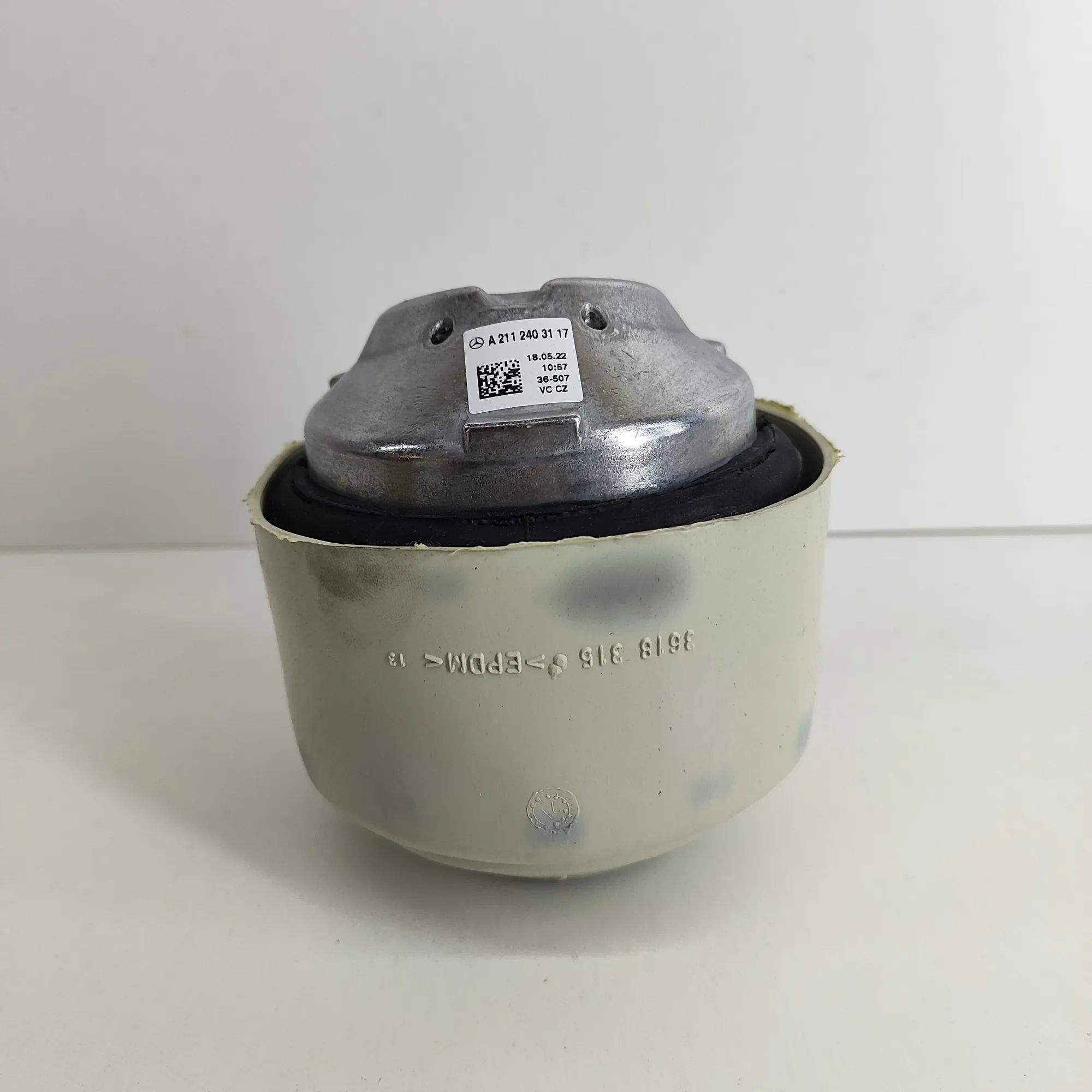 Mercedes-Benz A (W168) Left Side Engine Mount A2112403117 Left Side Engine Mount MERCEDES-BEN...