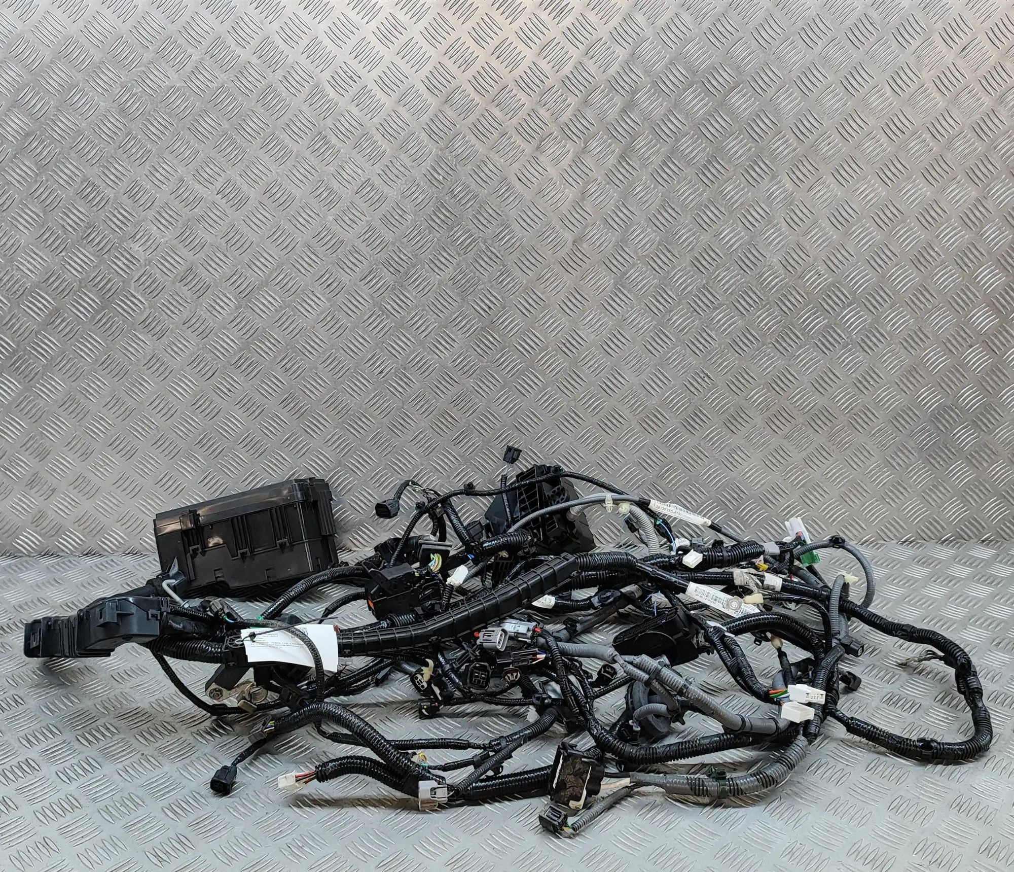 Honda Civic Engine Cable Harness 32200-TGH-A301 Engine Cable Harness HONDA CIVIC...