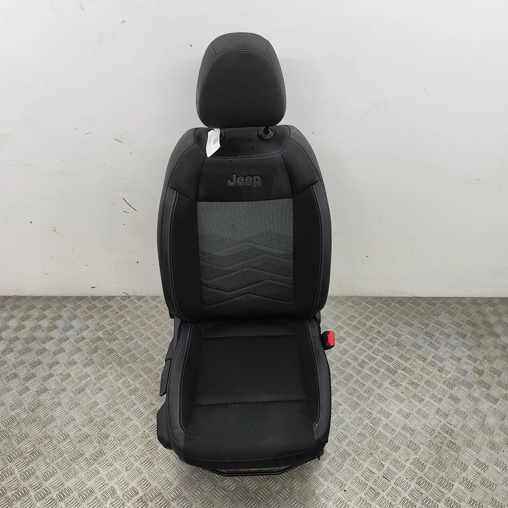 Jeep Avenger Front Right Seat 6000633541, 6000633542 Front Right Seat JEEP AV...