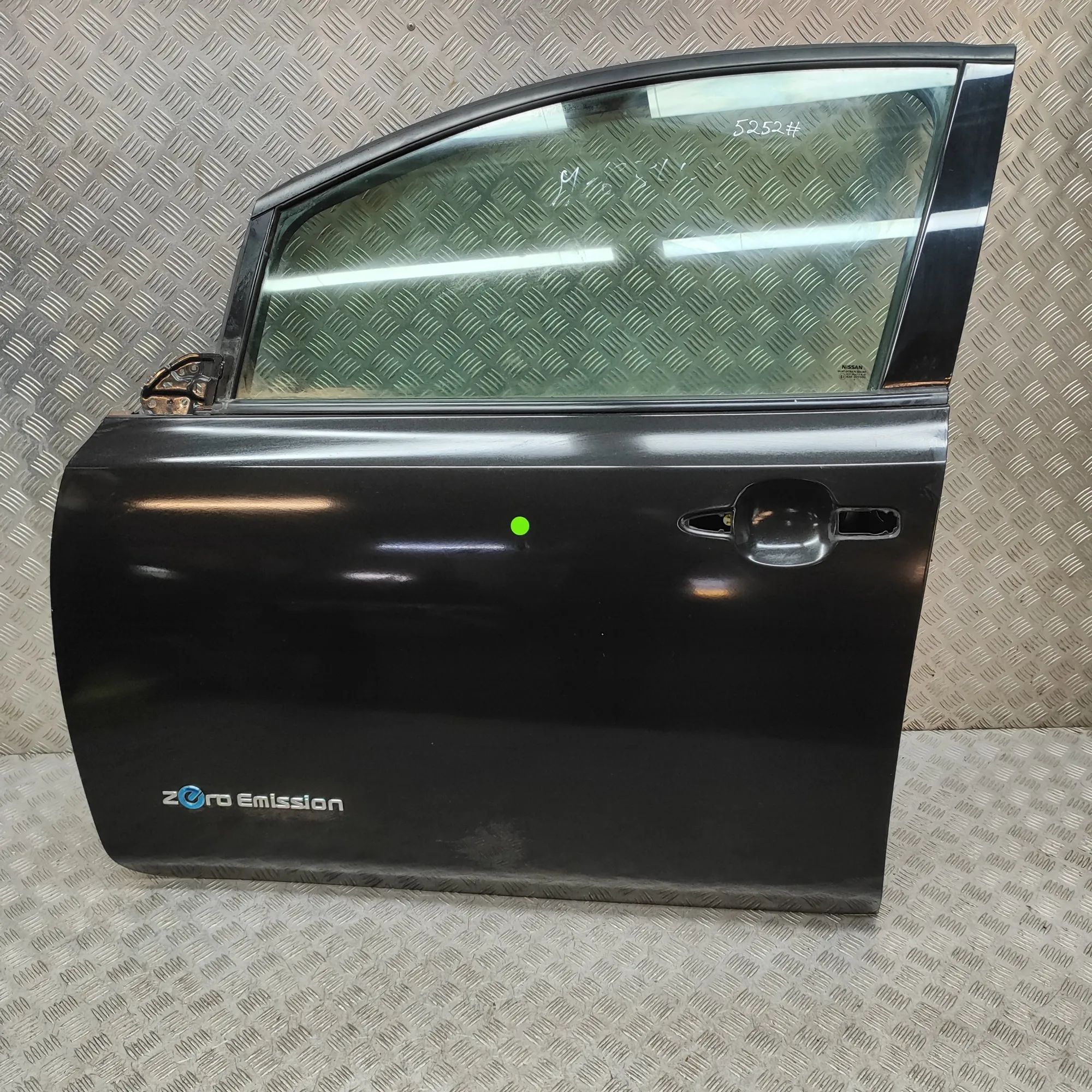 Nissan Leaf Front Left Door H0101-5SLMA Front Left Door NISSAN LEAF (ZE1) (...