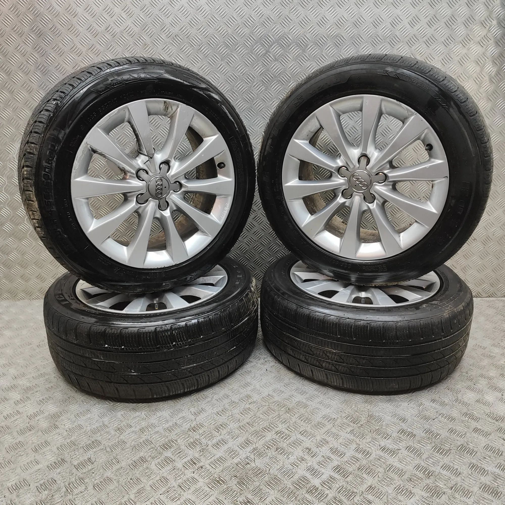 Audi A6 (C7) Alloy Wheel Set 4G0601025BH Alloy Wheel Set AUDI A6 (Avant 4G5,...