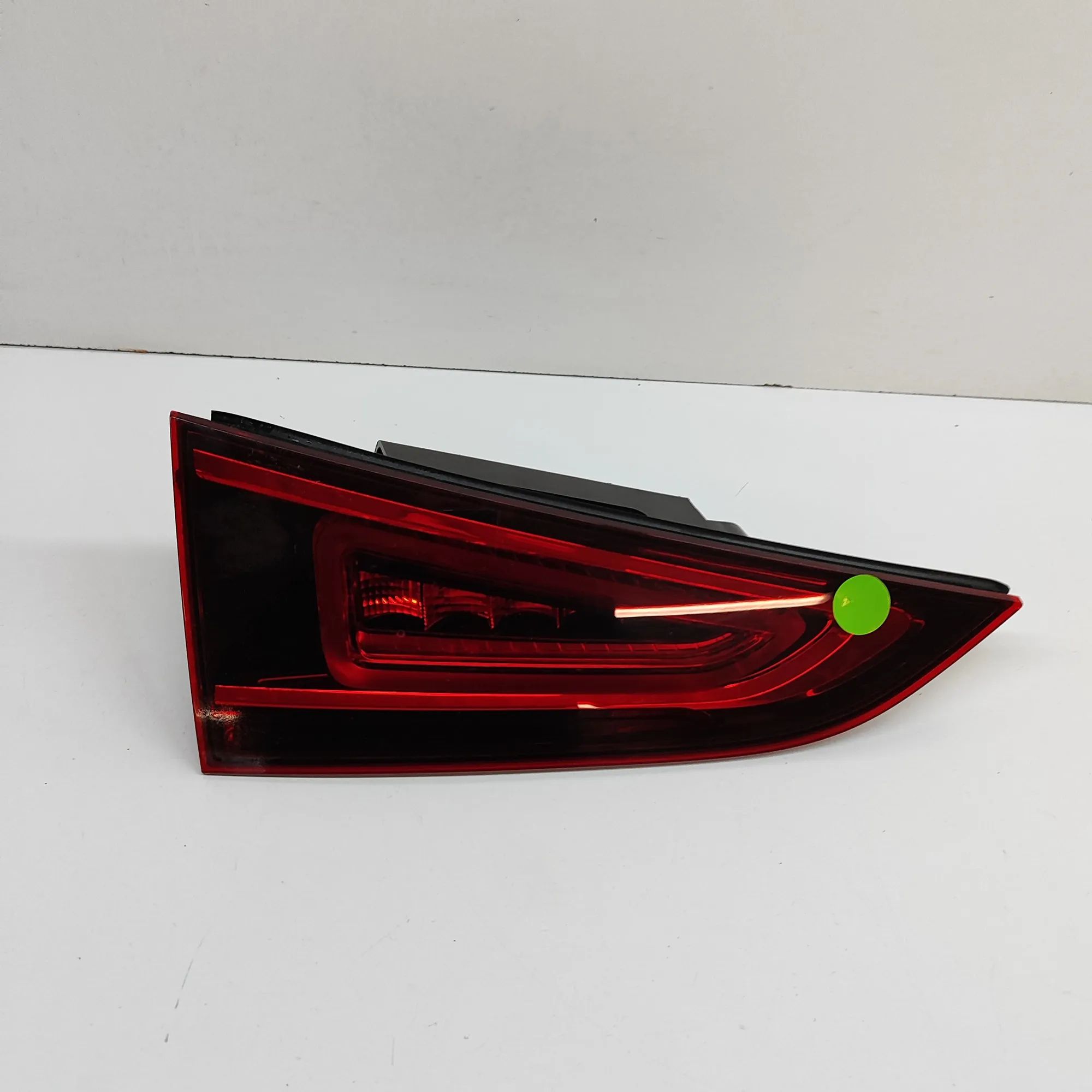 Mercedes-Benz GLE (W167) Left Side Tailgate Tail Light A1679066707 Left Side Tailgate Tail Light MERCE...