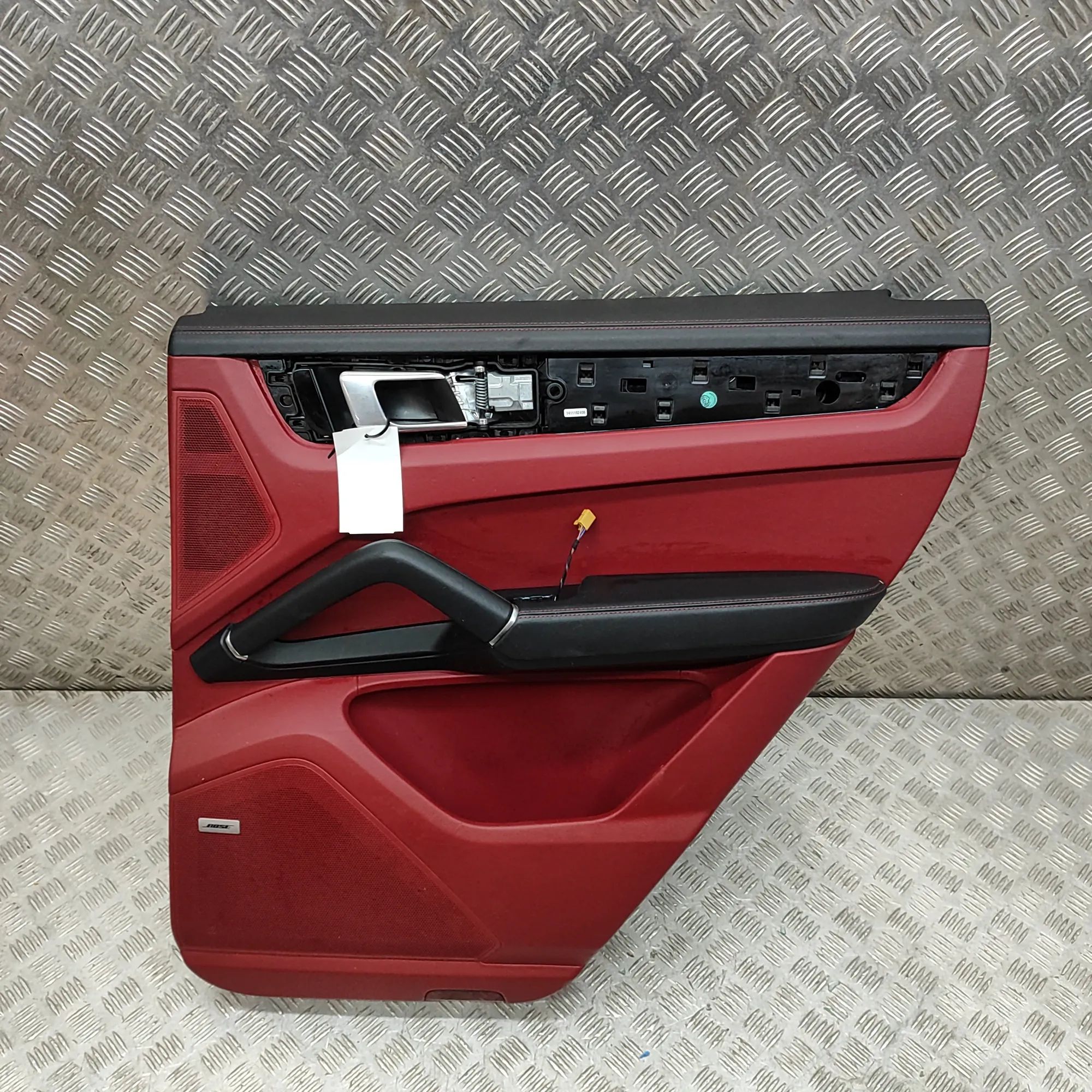 Porsche Cayenne Rear Right Door Panel 9Y0.867.308.C, 9Y0867308C Rear Right Door Panel...