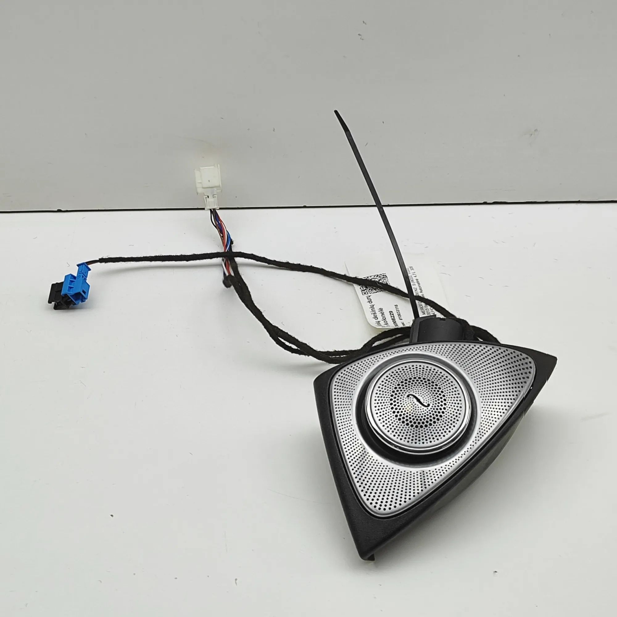 Mercedes-Benz A (W176) Front Right Door Speaker A2227205800 Front Right Door Speaker MERCEDES-B...