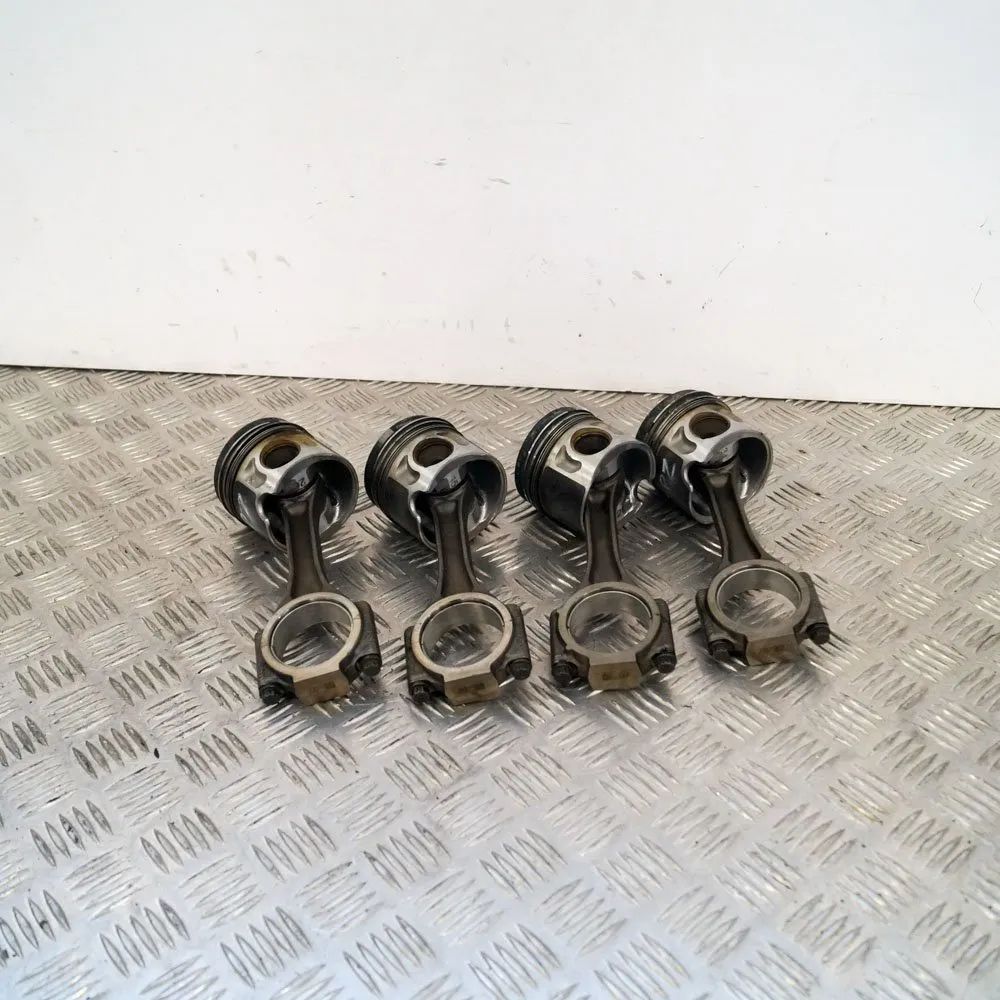 Skoda Superb (3T) Pistons Set 038J038107065 Pistons Set SKODA SUPERB (I 3U4) ...