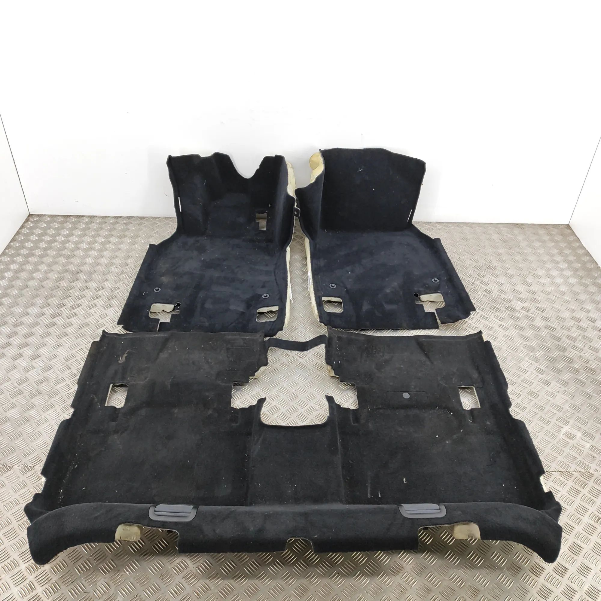 Mercedes-Benz EQE (V295 / X294) Interior Mat A2956801004, A2956805002, A2956820300, A2956820...