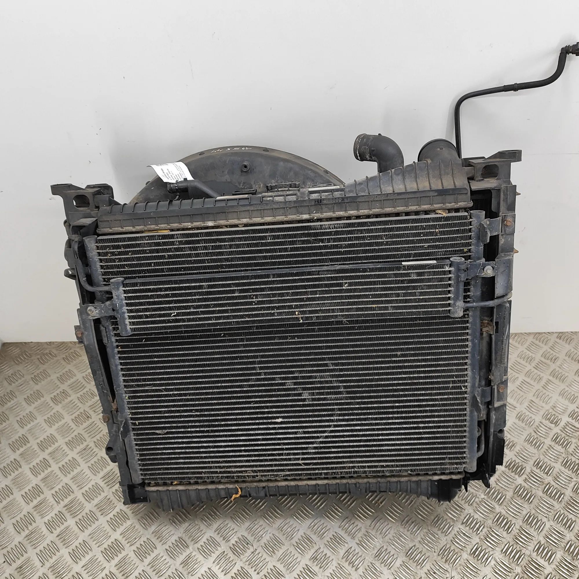 Land Rover Range Rover (L405) Cooling Radiator Pack BH42-8005-AB, BH42-9N103-AA, BH42-8T000-AG Cool...