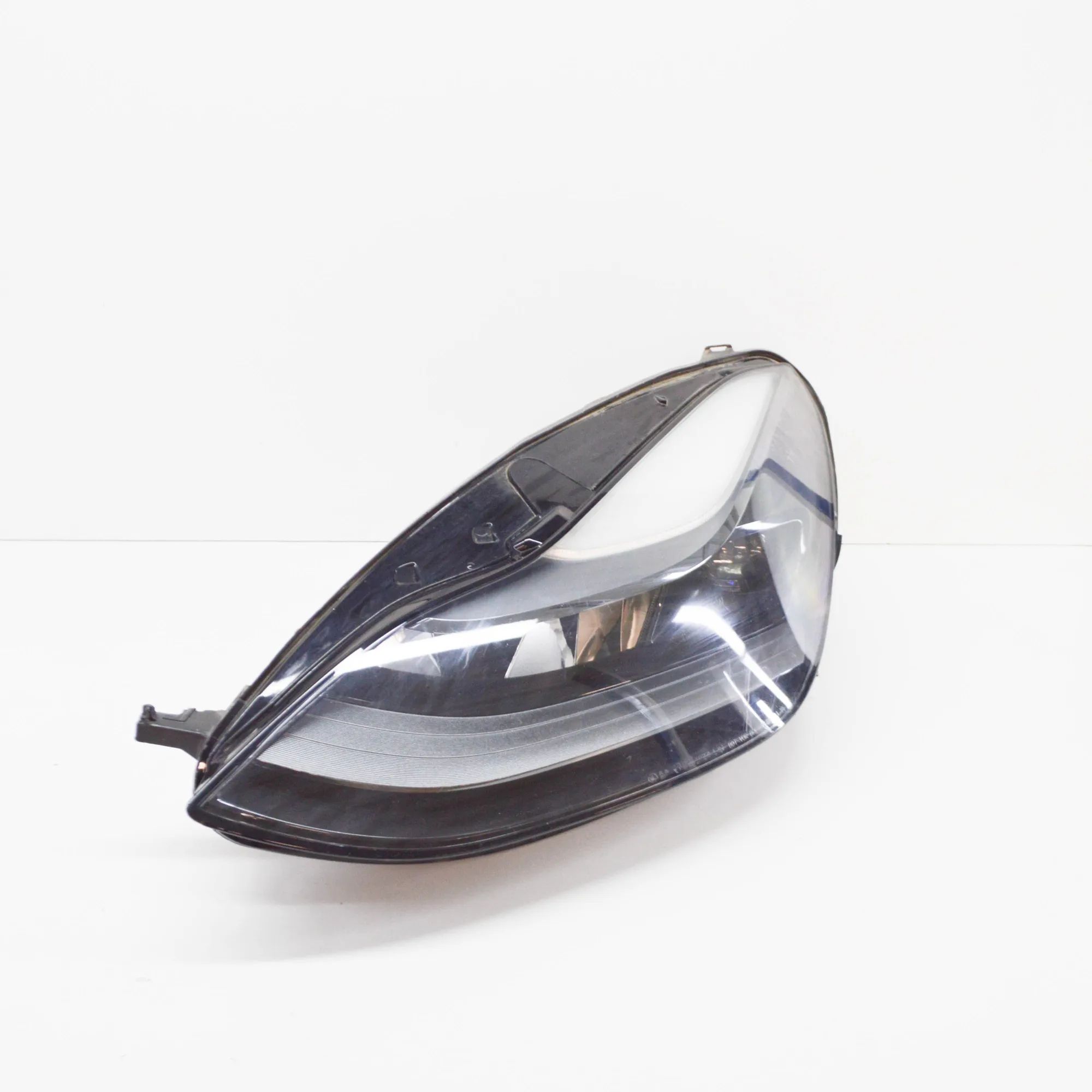 Tesla Model 3 Front Left Headlight 1514952-00-C Front Left Headlight TESLA MODEL 3...