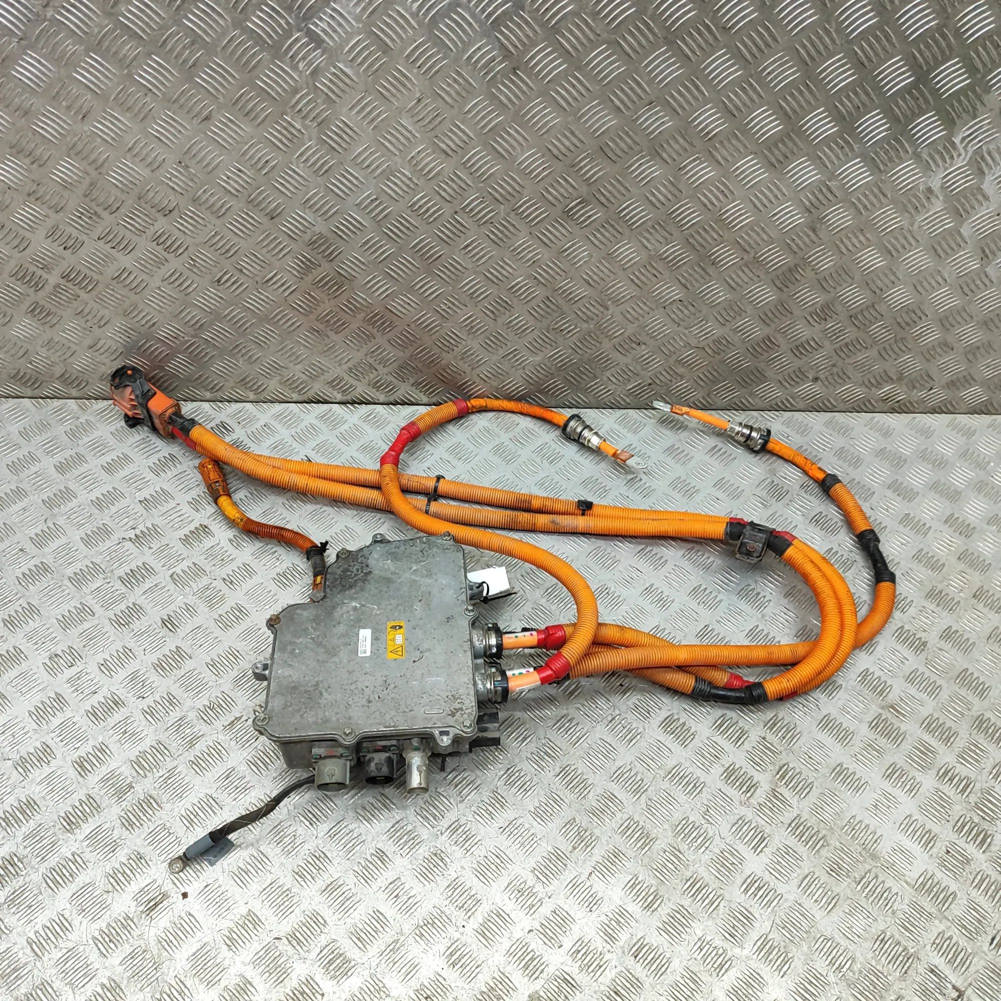 Mercedes-Benz A (W176) Inverter 1016211-00-J Inverter MERCEDES-BENZ B-CLASS (W2...