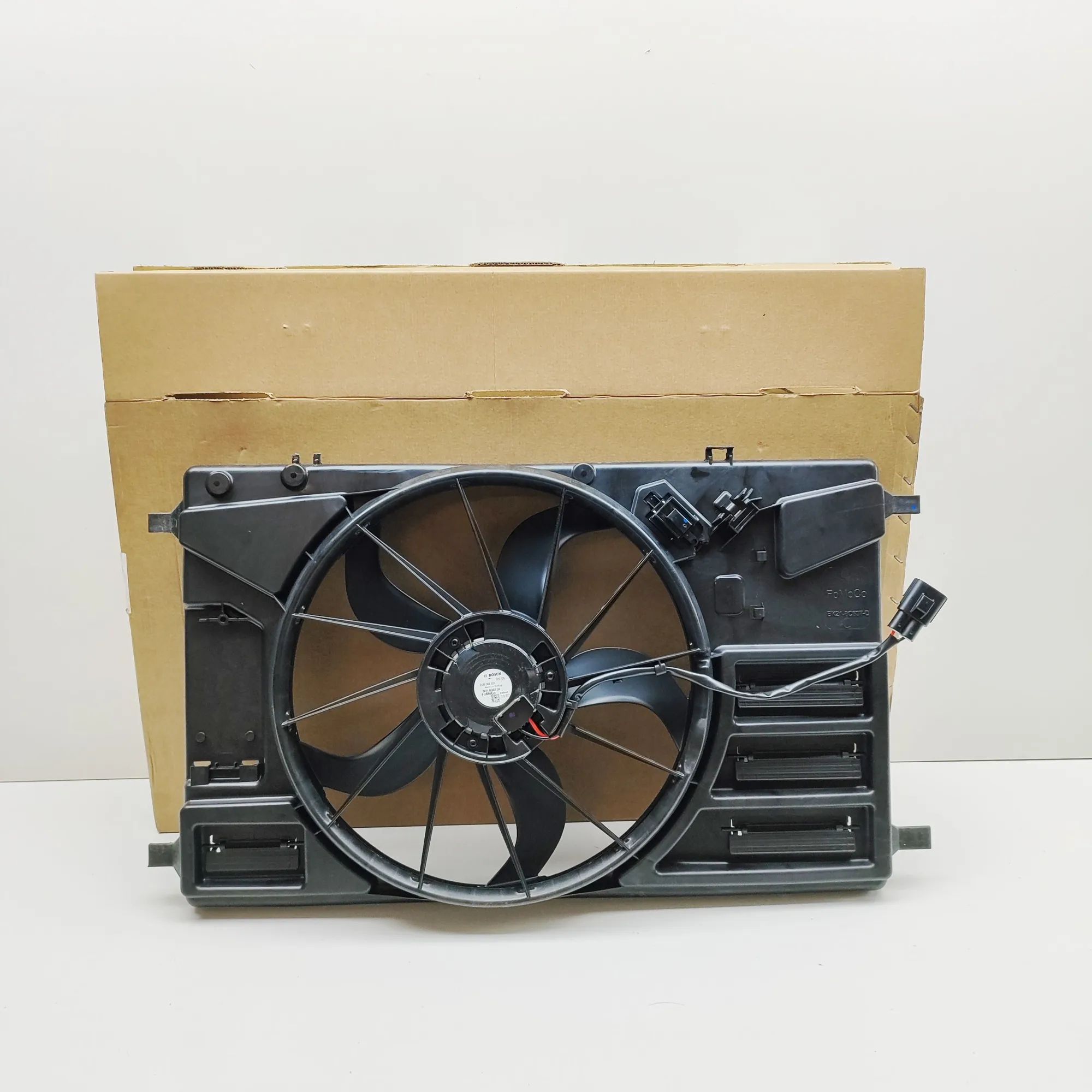 Ford Transit Connect / Tourneo Connect Engine Cooling Fan Shroud BK21-8C607-DA, 2192892 Engine Cooling Fan Shrou...