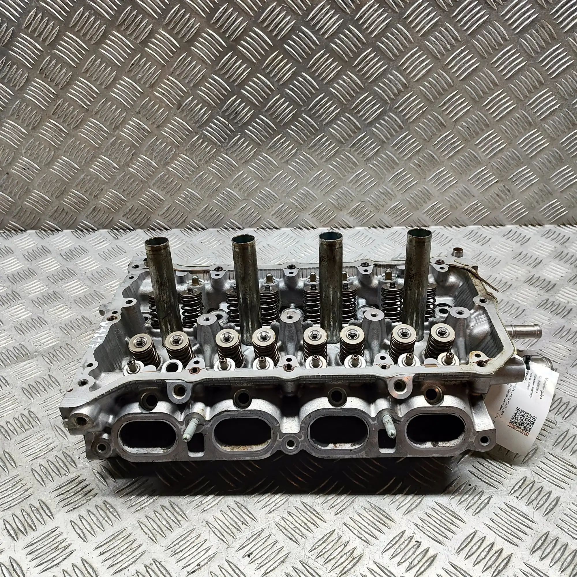 Toyota Prius+ Engine Cylinder Head 11101-09435 Engine Cylinder Head TOYOTA PRIUS (...