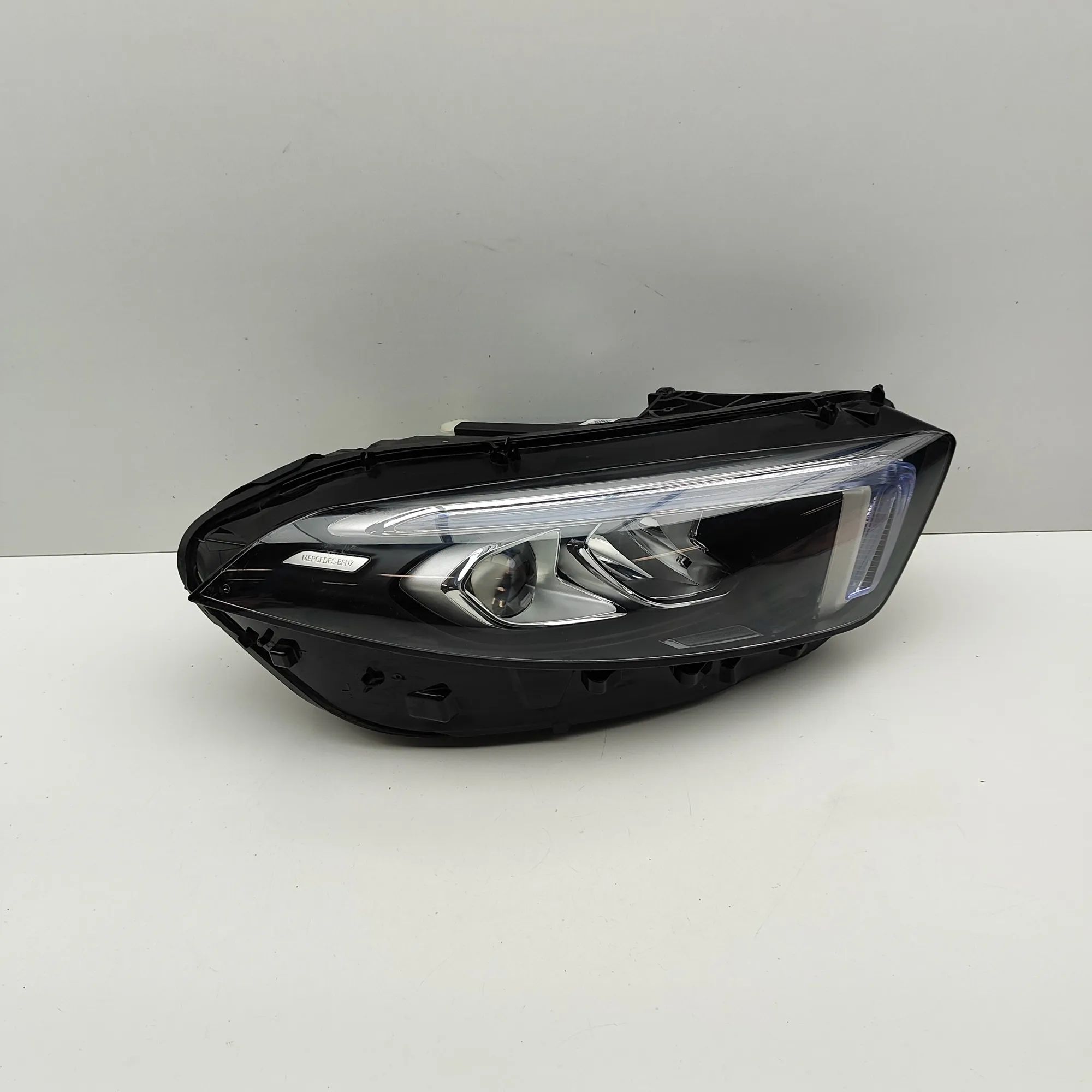 Mercedes-Benz A (W177) Front Right Headlight A1779064005 Front Right Headlight MERCEDES-BENZ...