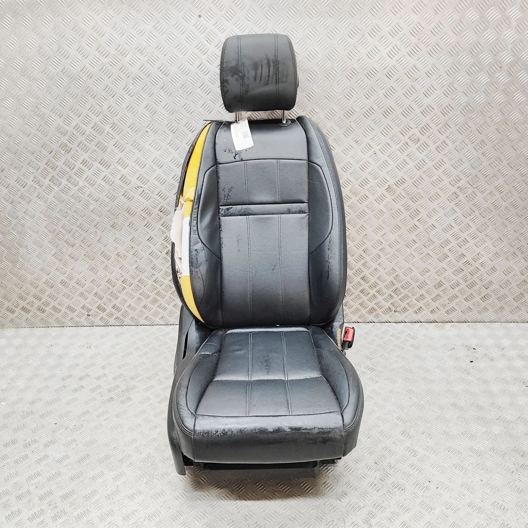 Land Rover Range Rover Evoque Front Right Seat GX73-600C98-AE Front Right Seat LAND ROVER RANG...