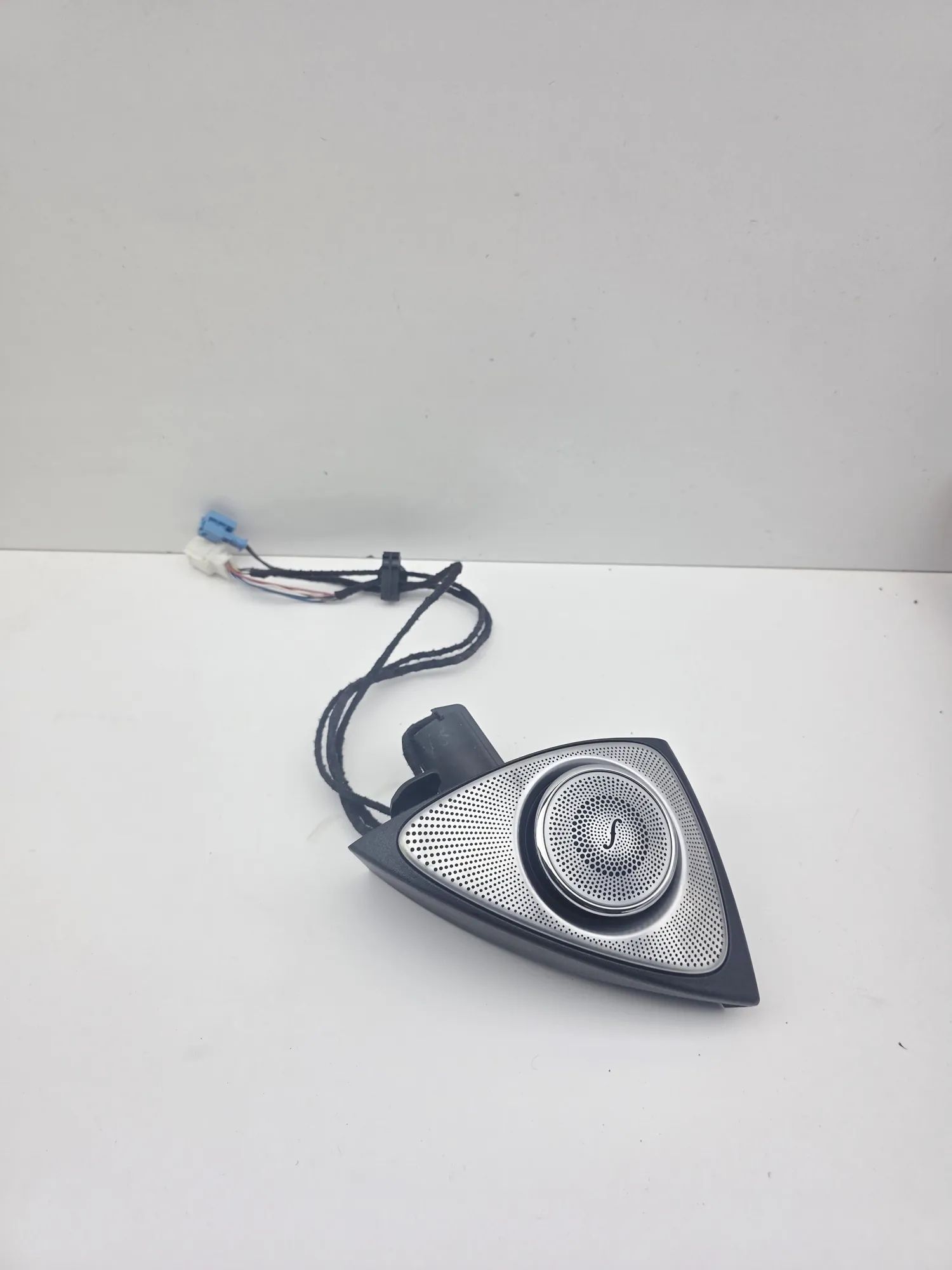 Mercedes-Benz A (W176) Front Left Door Speaker A2227205900 Front Left Door Speaker MERCEDES-BE...