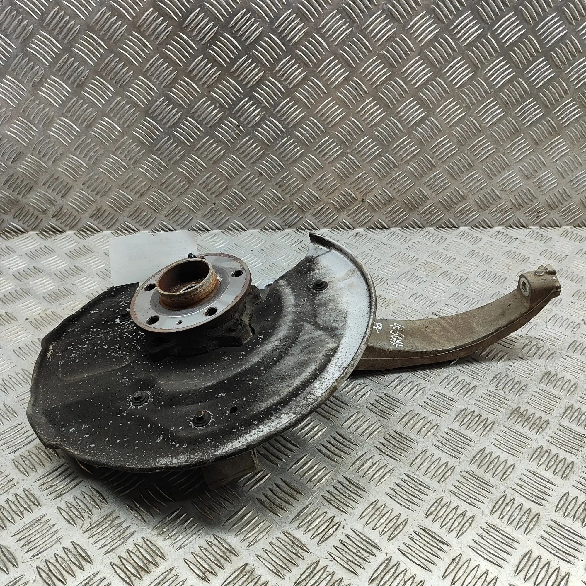 Volvo S60 Front Left Wheel Hub 31476315 Front Left Wheel Hub VOLVO V60 (II) (2...