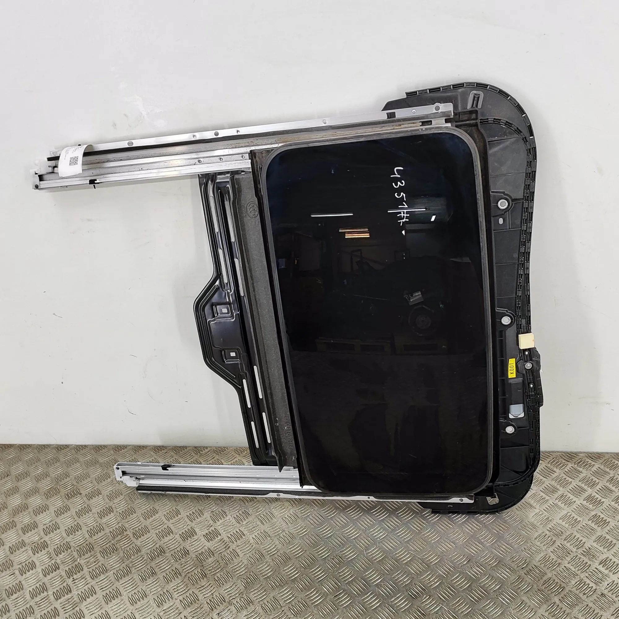Kia Niro Sunroof 81600-AT000GYT, 81600-AT000, 81680-AT000G, 8161...