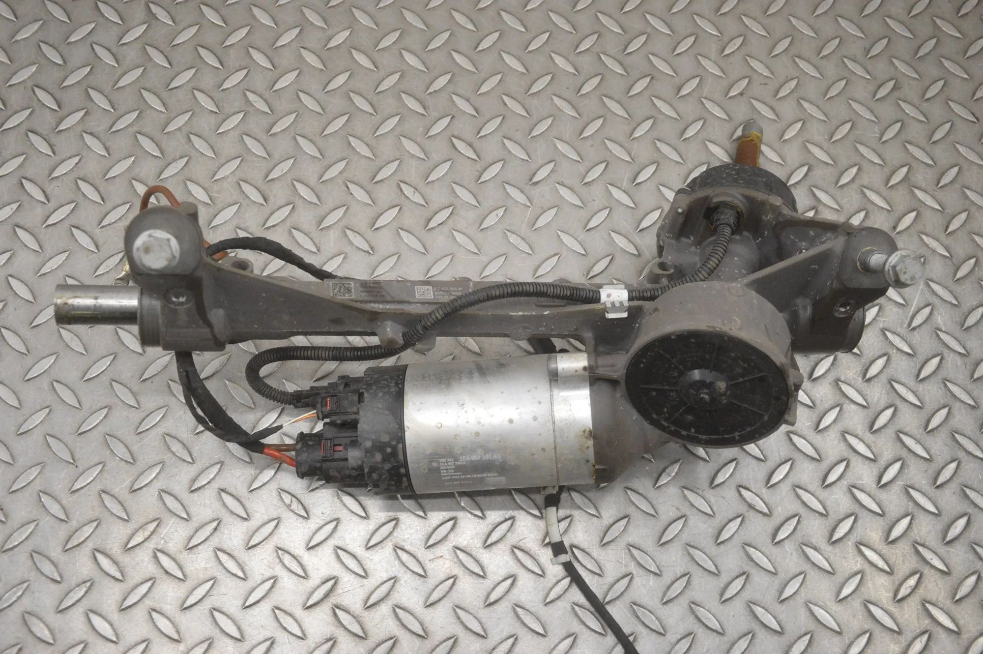 Skoda Enyaq steering rack 1EA907144AQ, 1EA959440Q, 1EC423053AF, 1EC423102...