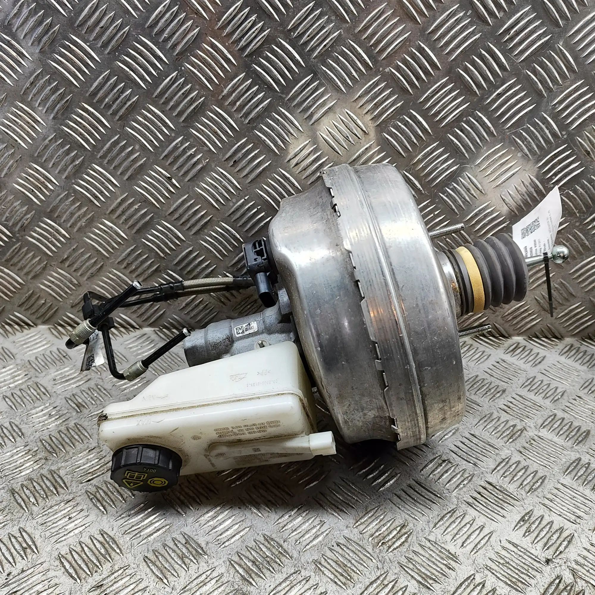 Brake Servo Booster Brand/Model: ASTON MARTIN DB11
Year: 2022
Engin...