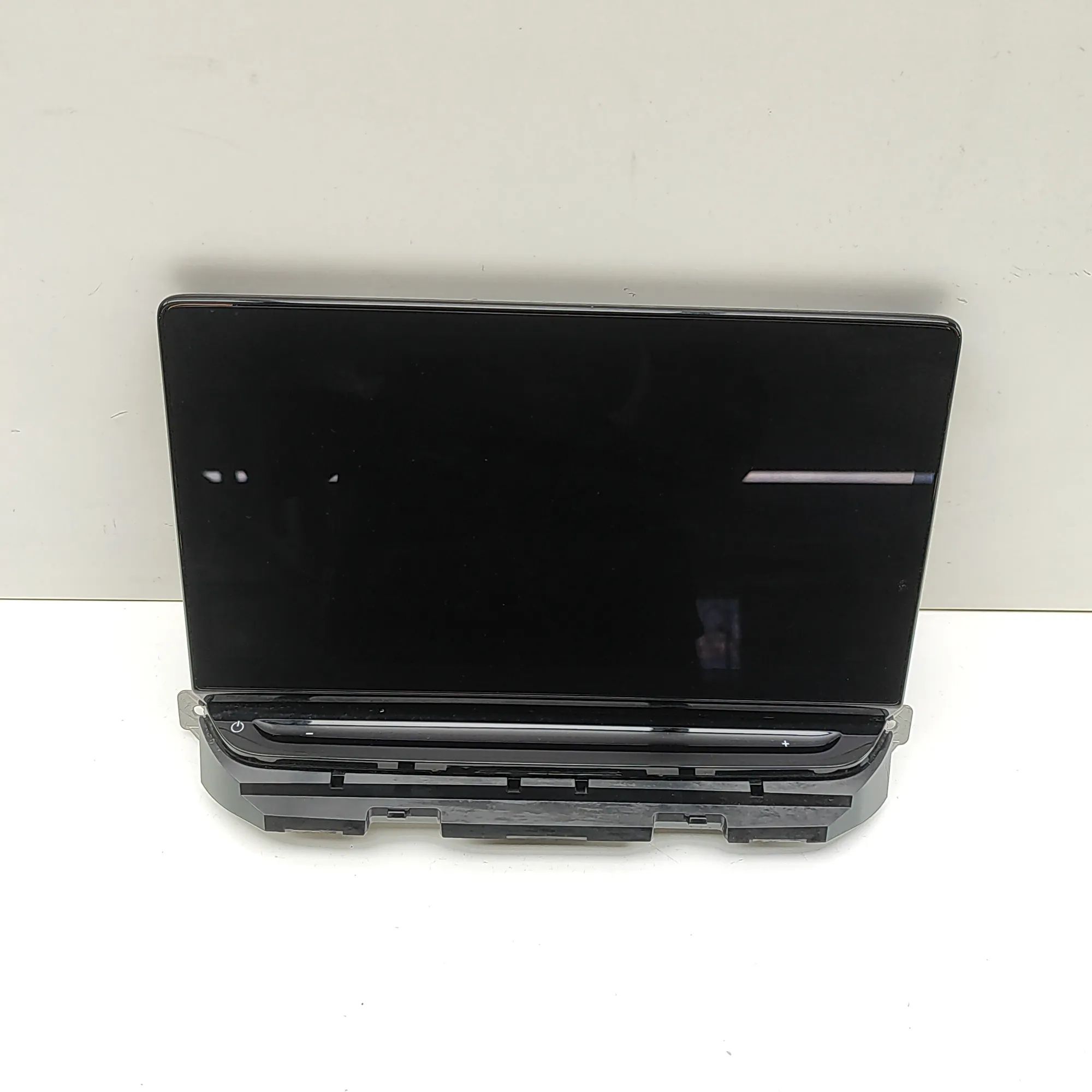 Skoda Enyaq Navigation Screen Display 5HB014743, 5LA919606A Navigation Screen Display...