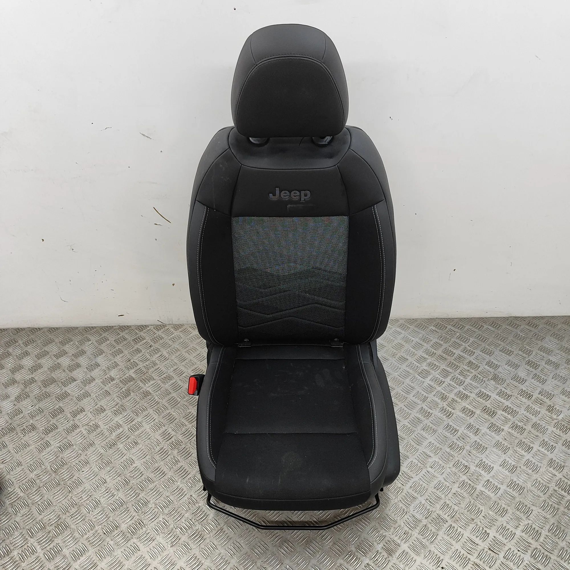 Jeep Avenger Front Left Seat 6000633539, 6000633544 Front Left Seat JEEP AVE...