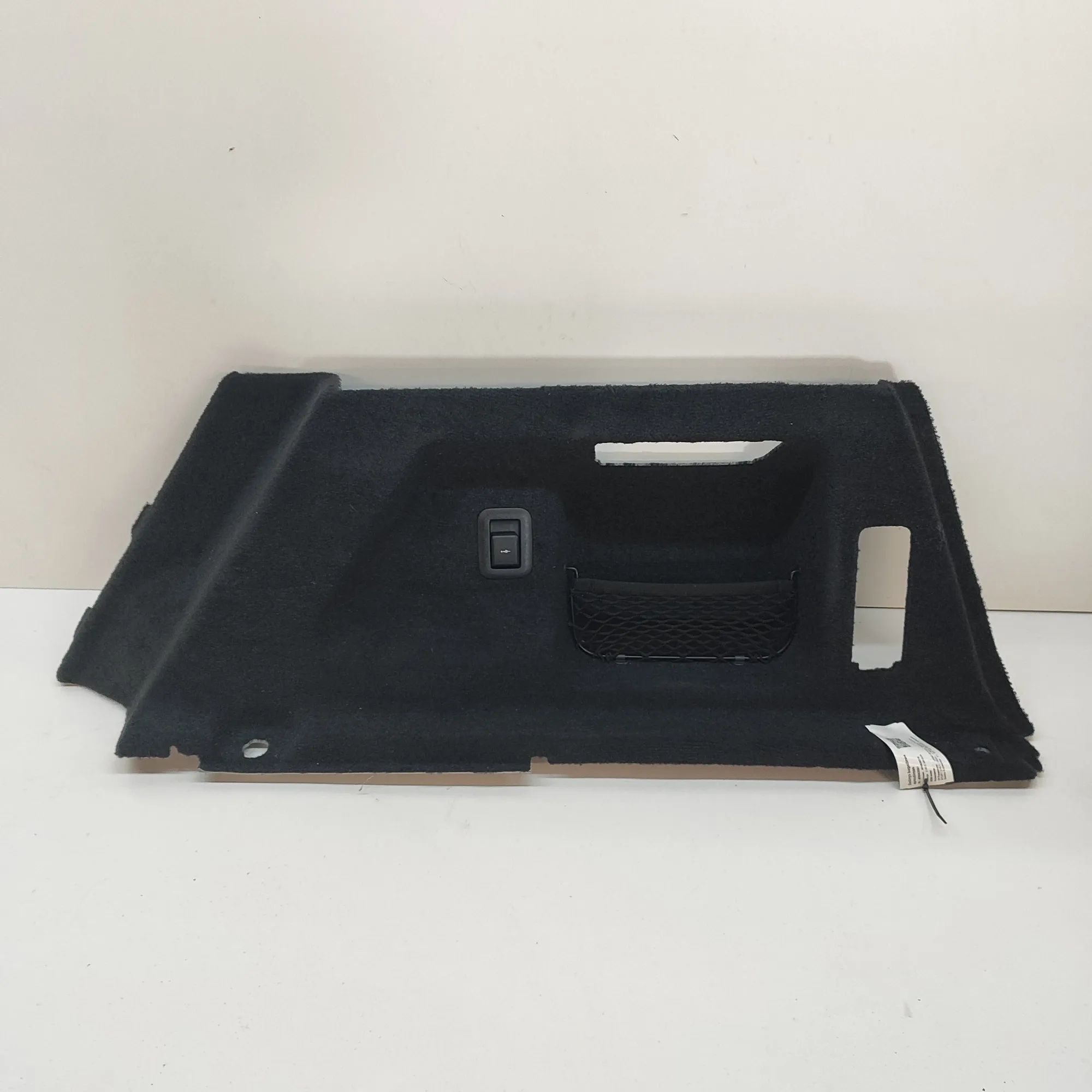 Land Rover Range Rover Sport (L461) Right Side Trunk Trim N9X2-45430-AE, N9X2-45430 Right Side Trunk Trim...