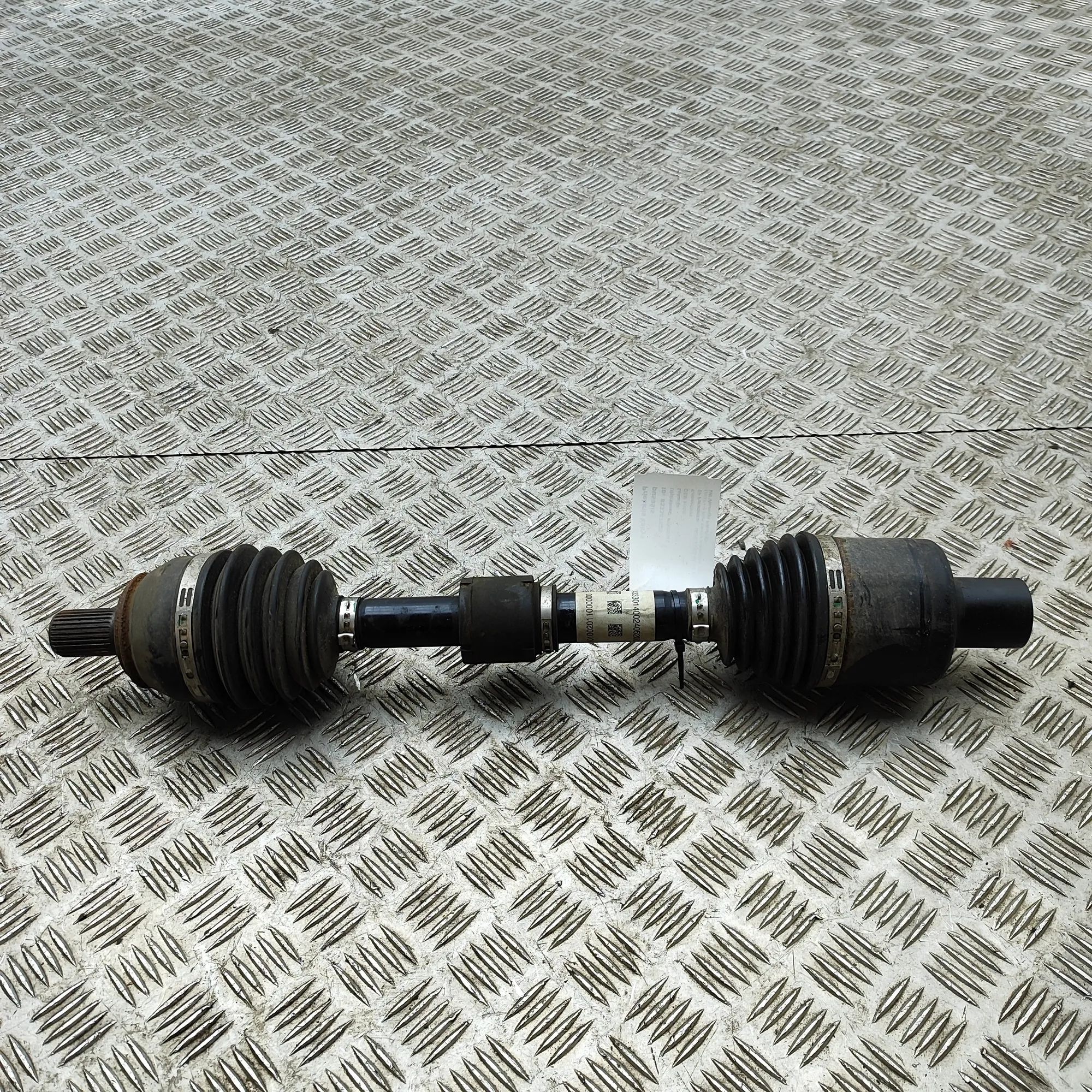 Mercedes-Benz GLA / EQA (H247) Front Left Driveshaft A2433301400 Front Left Driveshaft MERCEDES-BENZ...