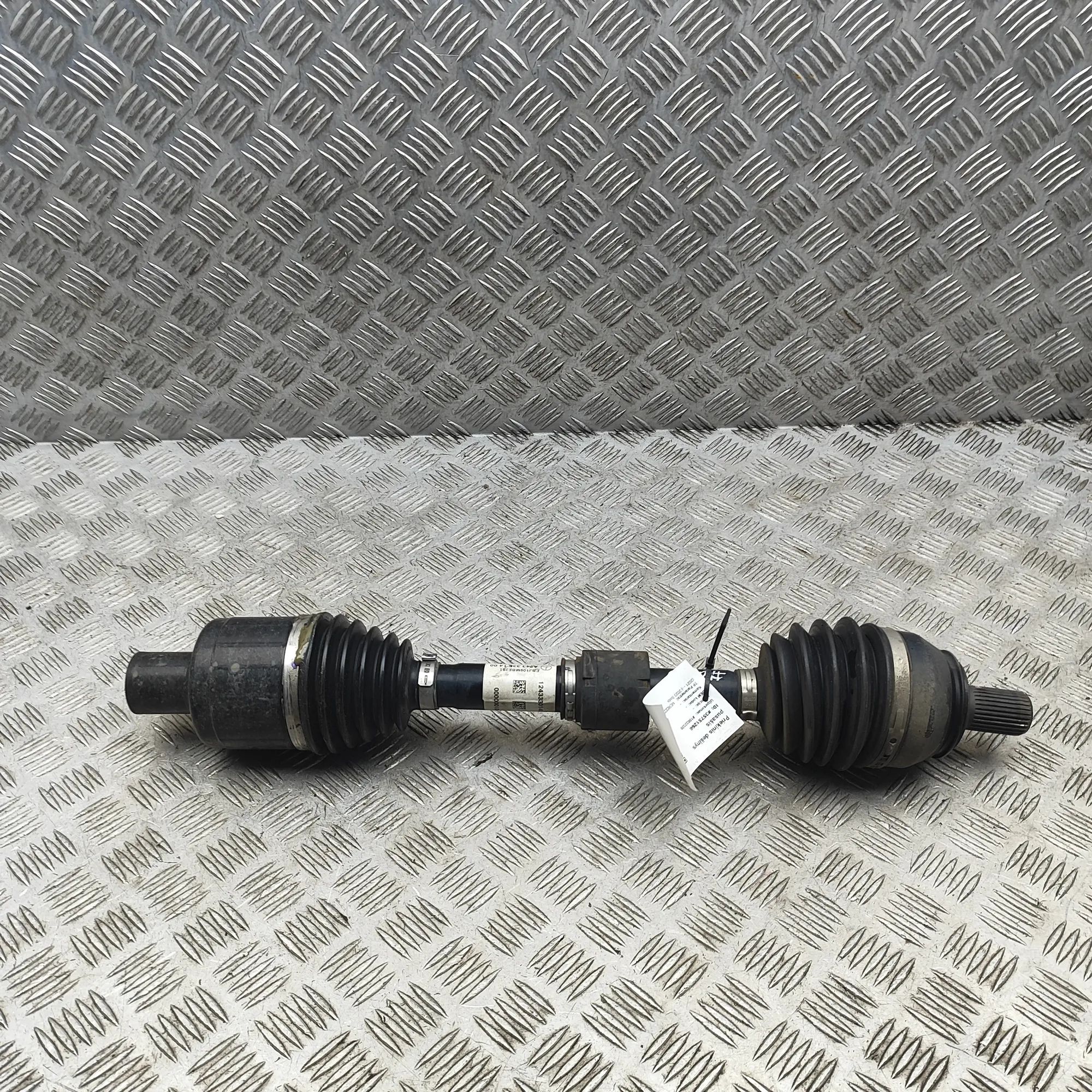 Mercedes-Benz GLA / EQA (H247) Front Right Driveshaft A2433301400 Front Right Driveshaft MERCEDES-BEN...