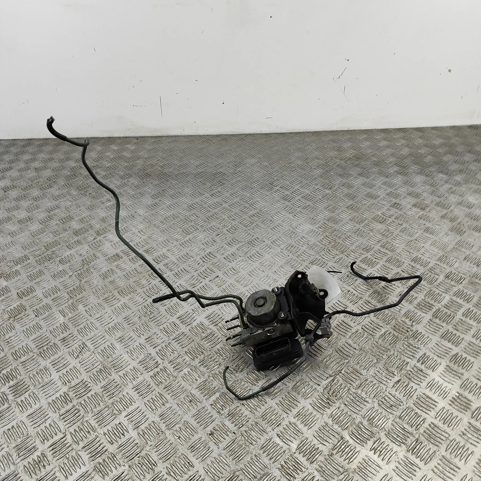 Toyota Auris ABS hydraulic pump 44050-02A30 ABS Pump TOYOTA AURIS (TOURING SPOR...