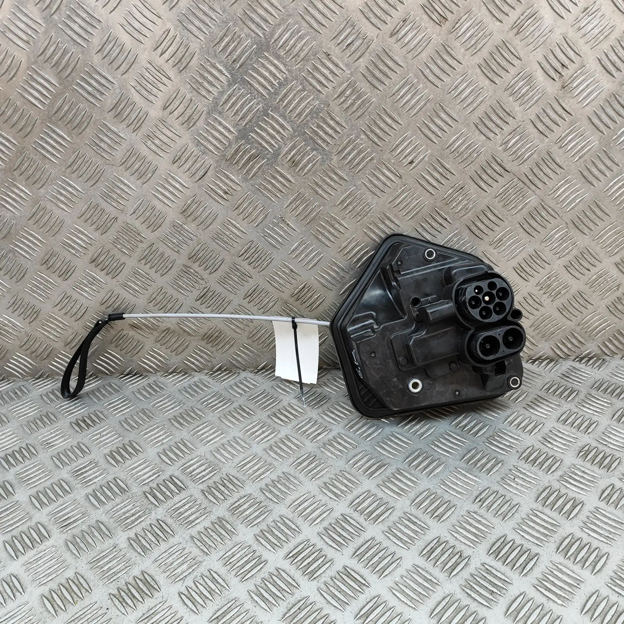 Tesla Model Y Battery Charging Cable 1490374-20-D Battery Charging Cable TESLA MODEL...