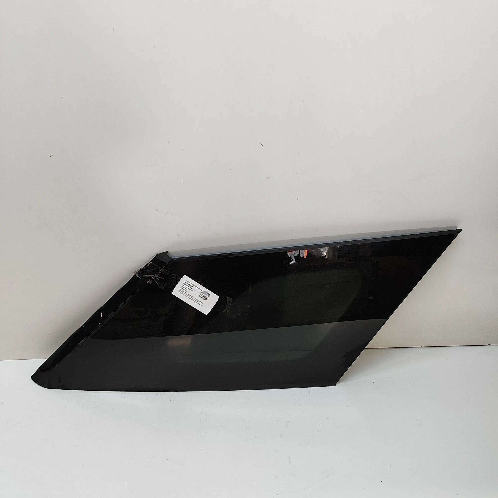 Land Rover Range Rover Sport (L461) Rear Right Quarter Window N9X2-29600-DC Rear Right Quarter Window LAND RO...