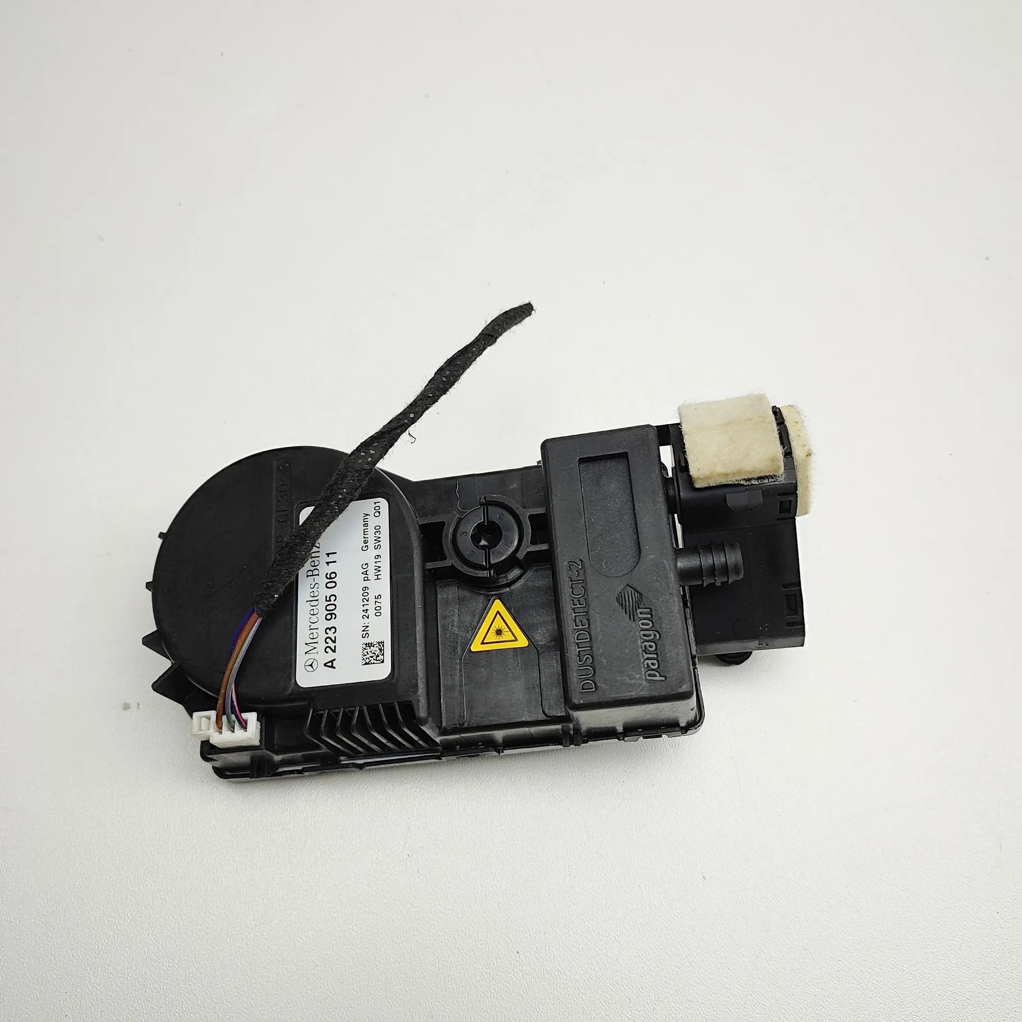 Mercedes-Benz A (W177) Air Quality Sensor A2239050611 Air Quality Sensor MERCEDES-BENZ S-...