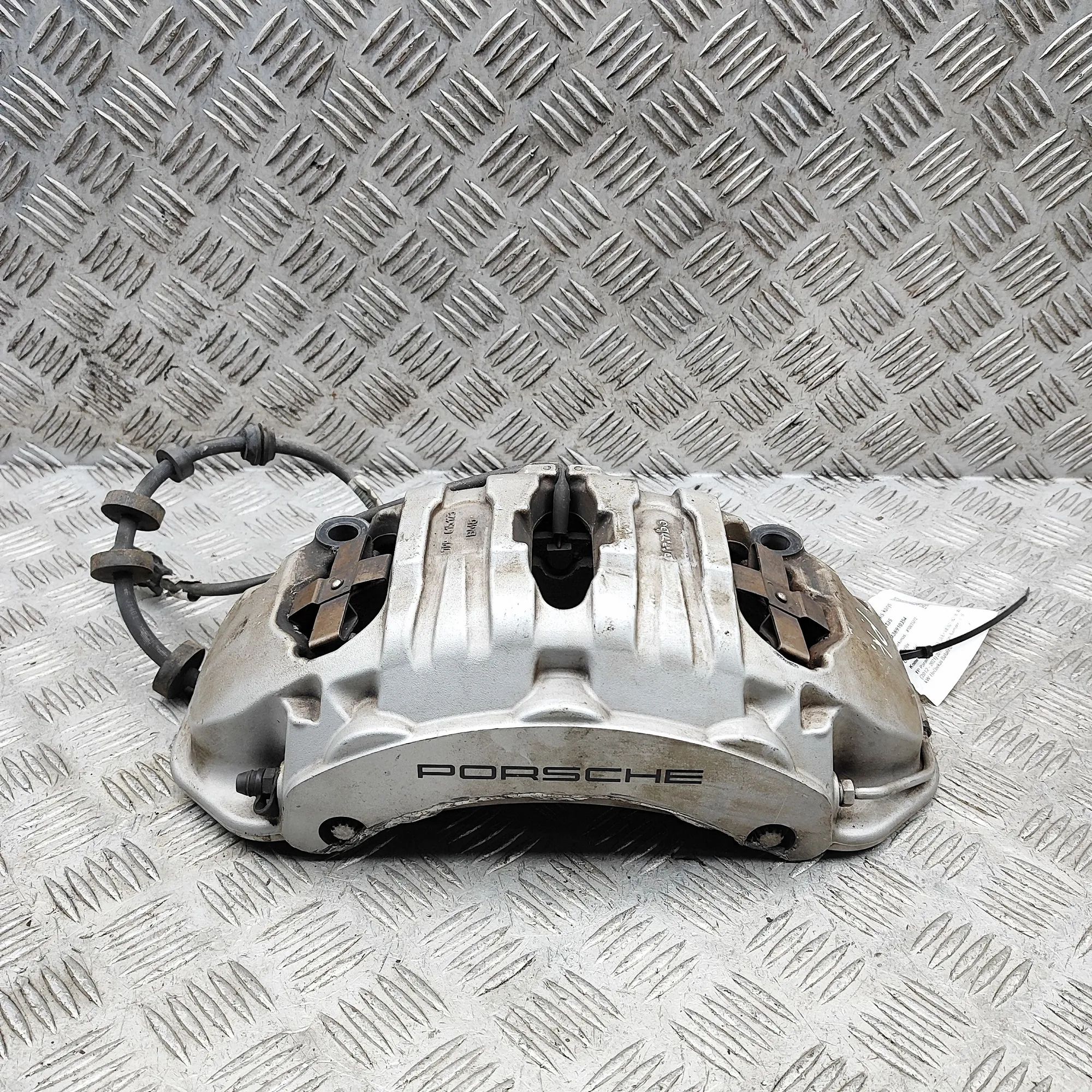 Porsche Macan Front Left Brake Caliper 95B615105L Front Left Brake Caliper PORSCHE MAC...