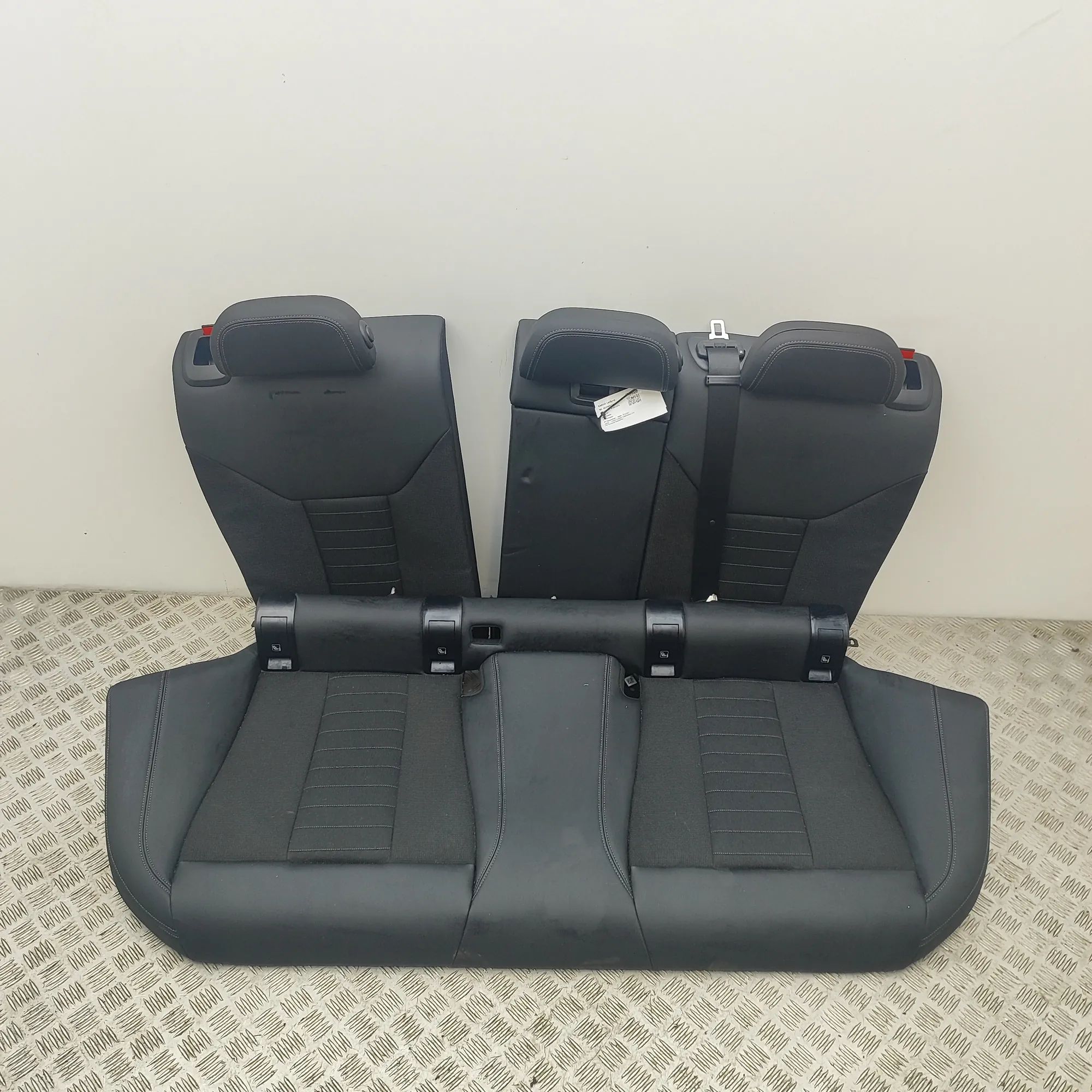 BMW i4 (G26) Rear seat 5A0C405, 5A0C406, 5A0C408, 5A0C414, 5A0C403 Rea...