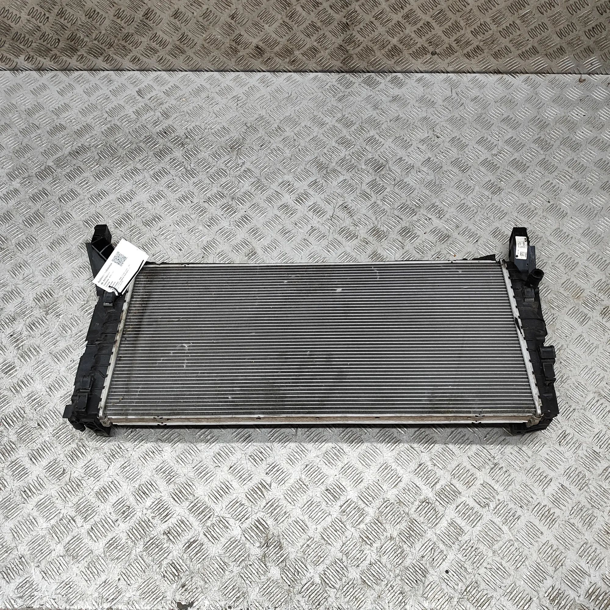 BMW 2 (F44) Cooling Radiator 8586324 Cooling Radiator BMW 2 SERIES (Gran Cou...