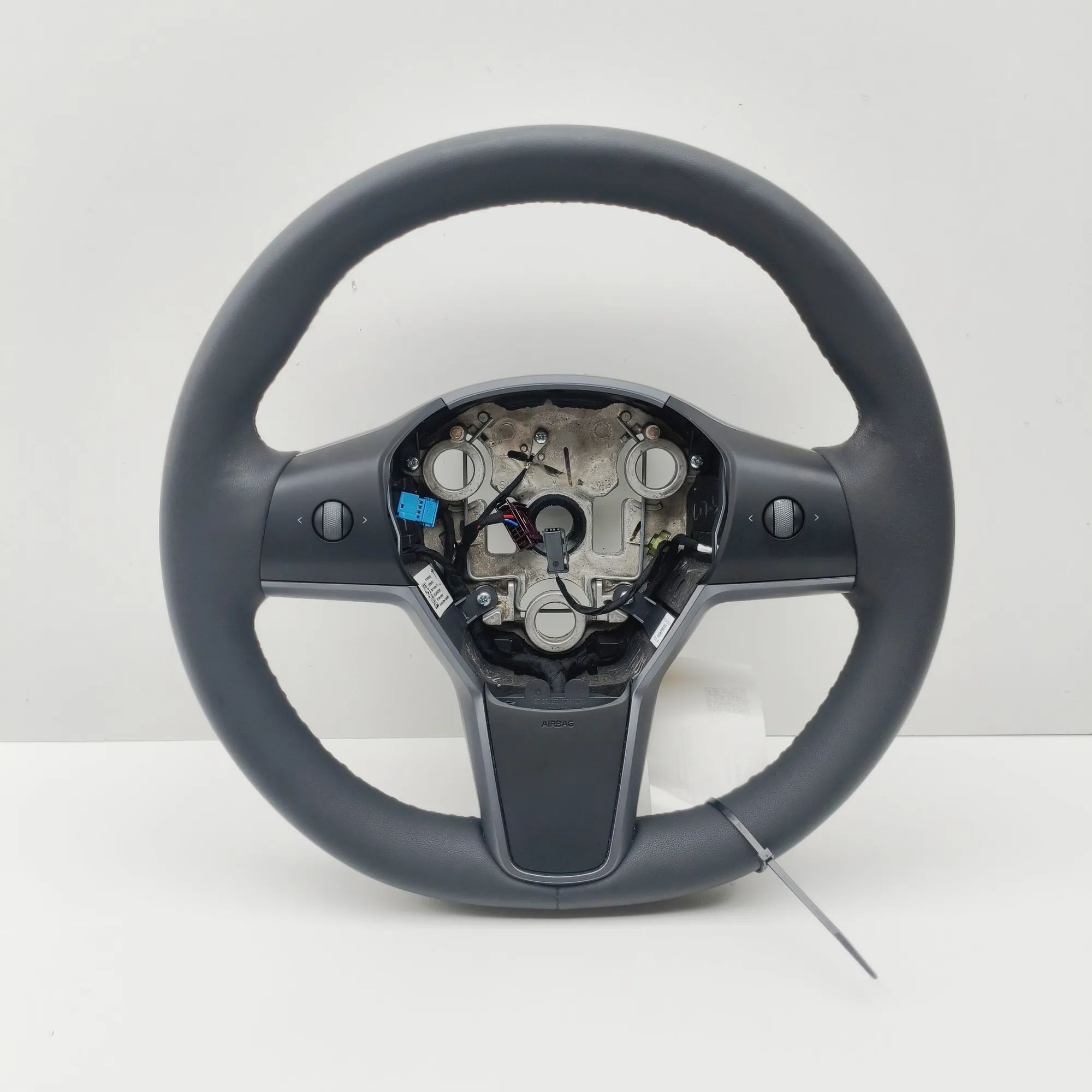 Tesla Model Y steering wheel 1626599-HP-D Steering Wheel TESLA MODEL Y (2019...