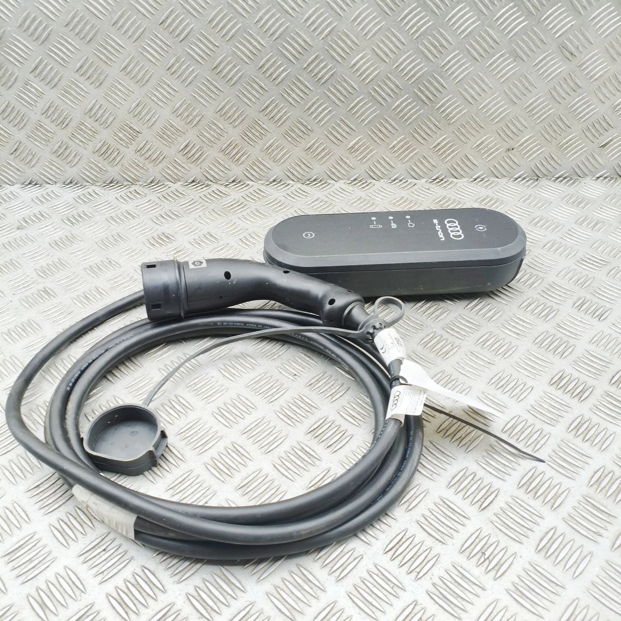 Audi Q4 e-tron Battery Charging Cable 4N0093053, 8V4971675AN Battery Charging Cable A...